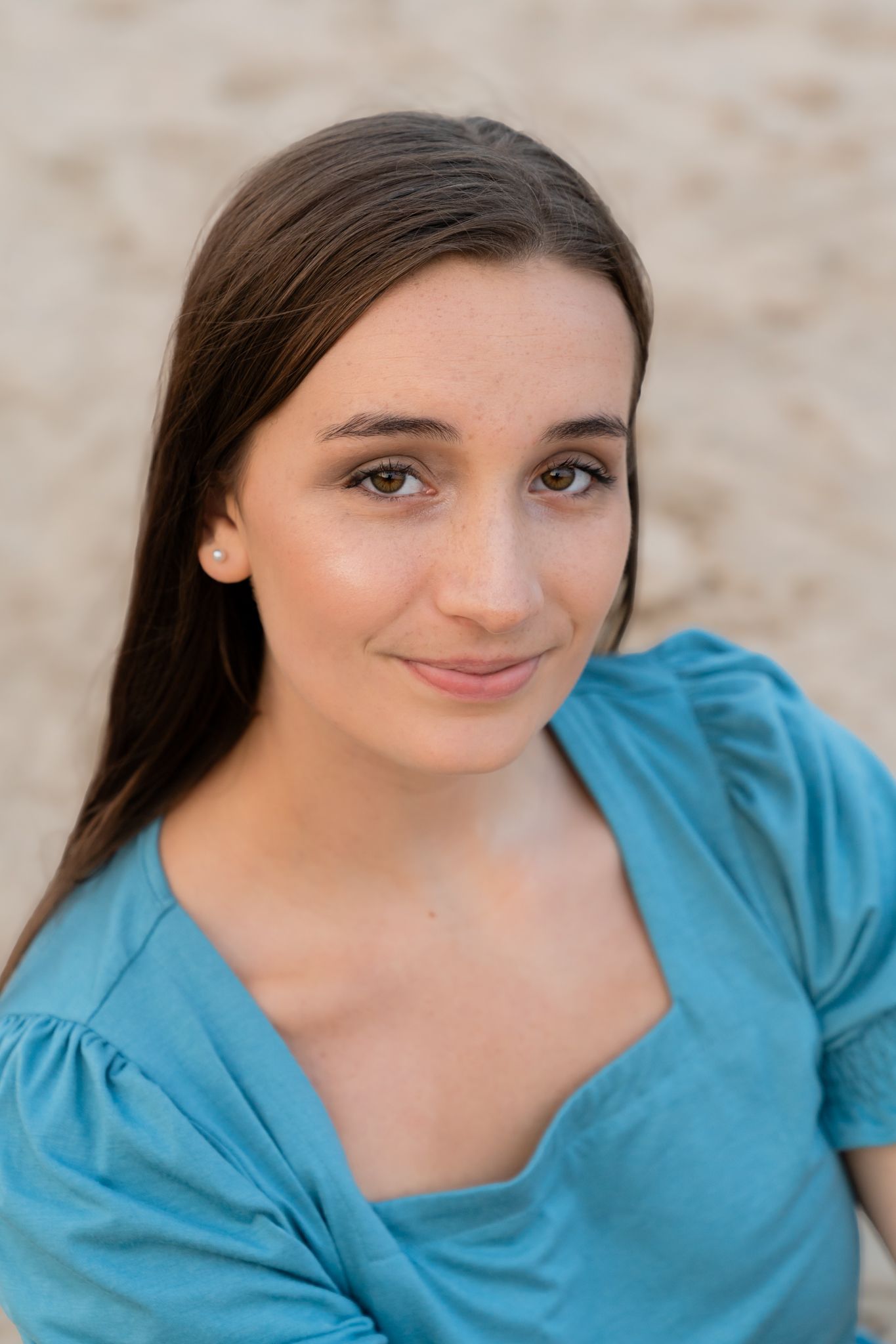 Senior photographer Port Washington Wisconsin South Beach Best Senior photographer Wisconsin Cedarburg Grafton 2026 senior photographer