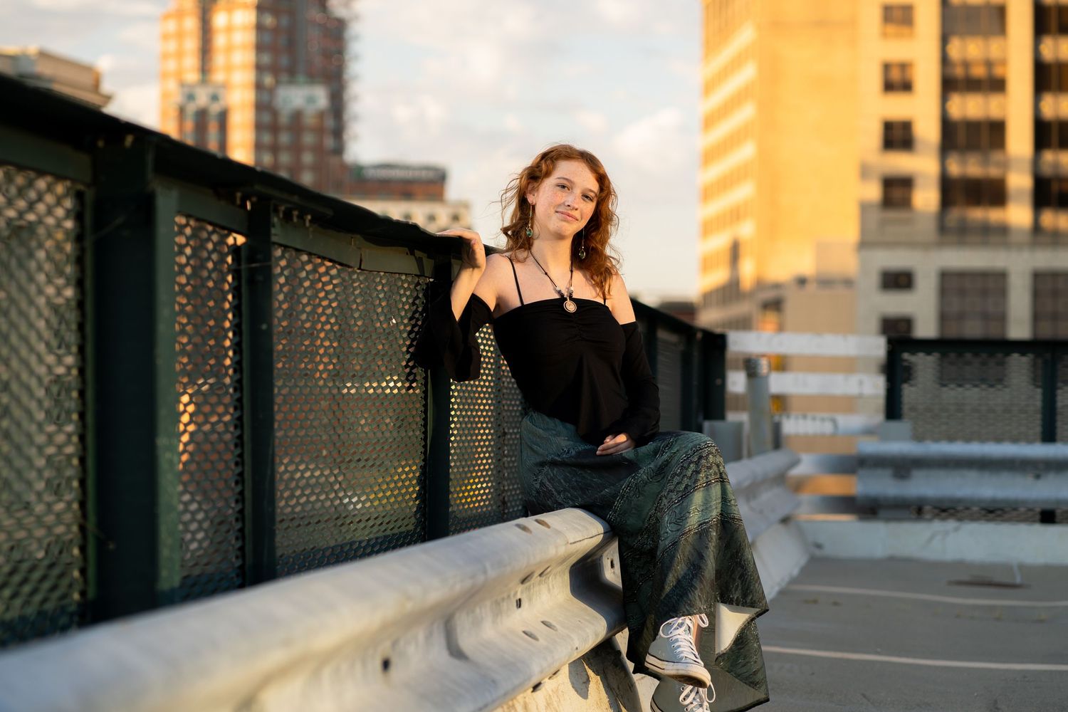 Rooftop senior photography session in Milwaukee, Wisconsin. Best senior photographer in Milwaukee. Senior portraits. Third Ward