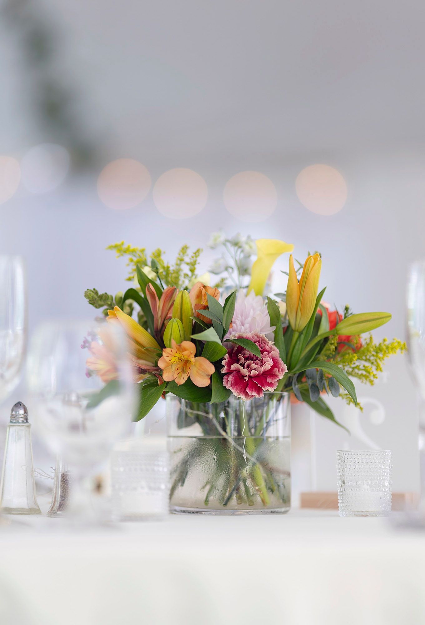 The Mansion of Saratoga wedding, reception table decor, centerpieces
