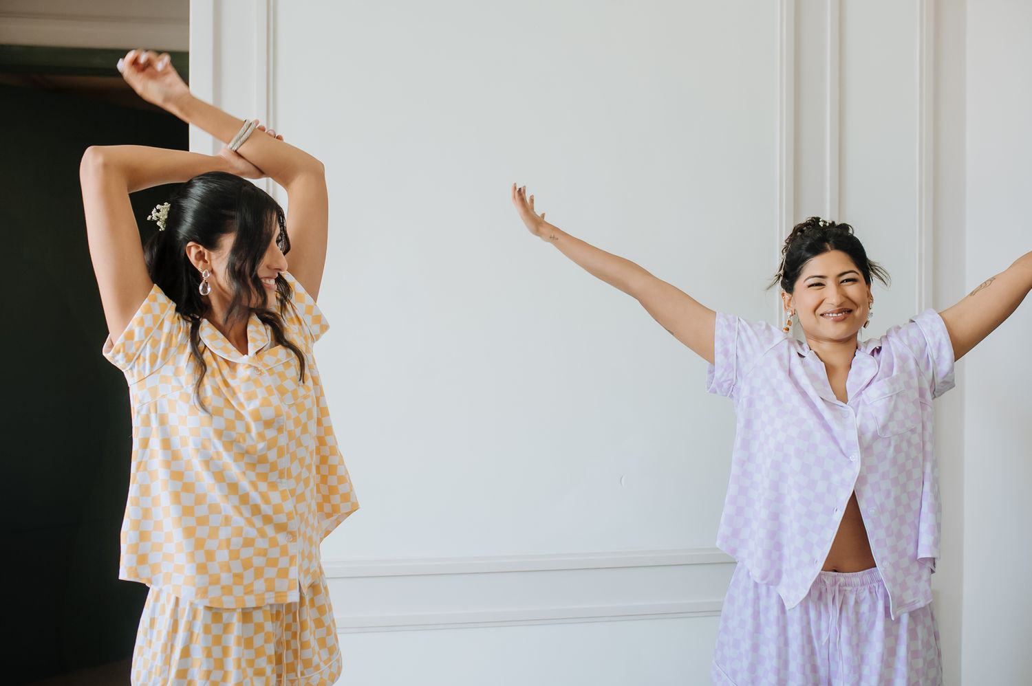 Leah and her bridesmaids enjoying candid moments while getting ready at Tivoli Chattarpur.