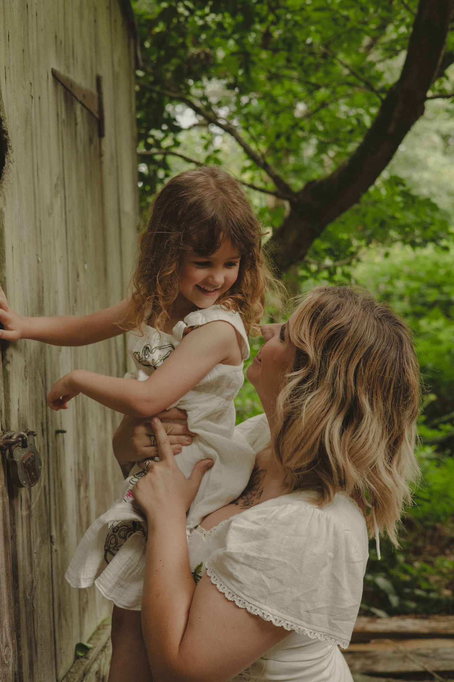 Outdoor family photoshoot in Shrewsbury.