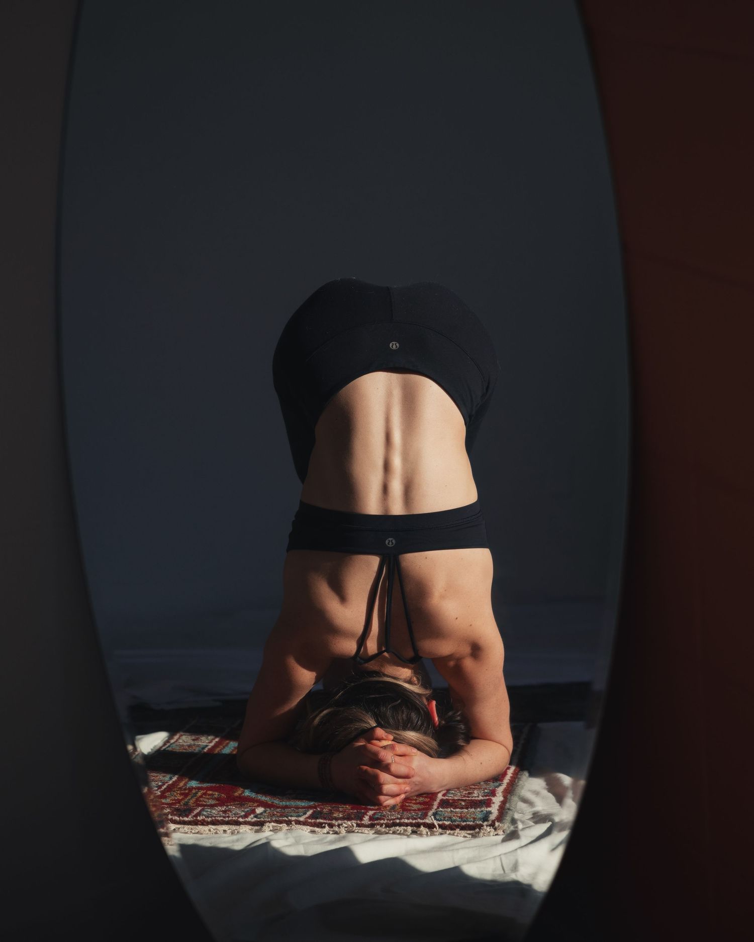 Edmonton branding photographer capturing yogi naturally and intentional by Marcu fotography