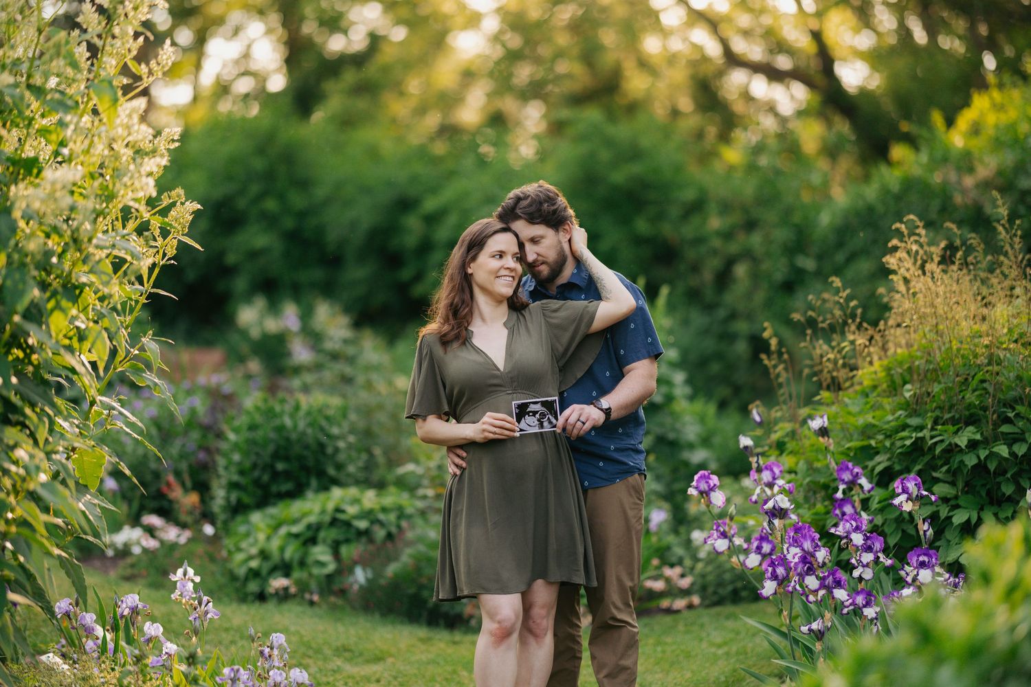 maternity session during blossom season in edmonton