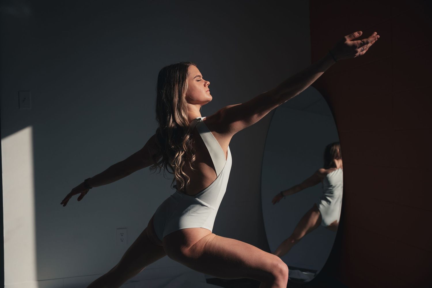 Edmonton branding photographer capturing yogi naturally and intentional by Marcu fotography
