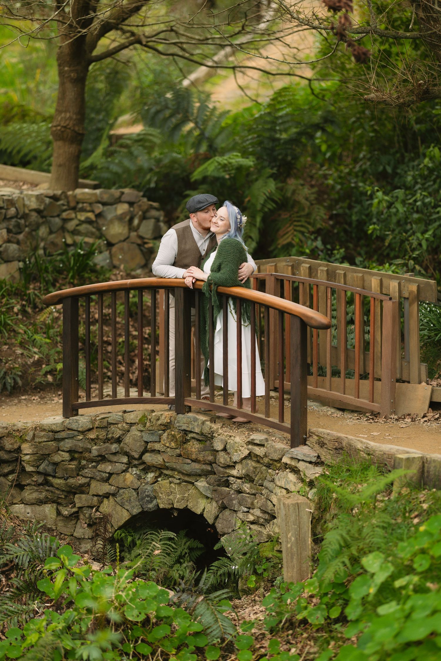 Destination wedding in Hobbiton New Zealand captured by destination wedding photographer - Marcu fotography