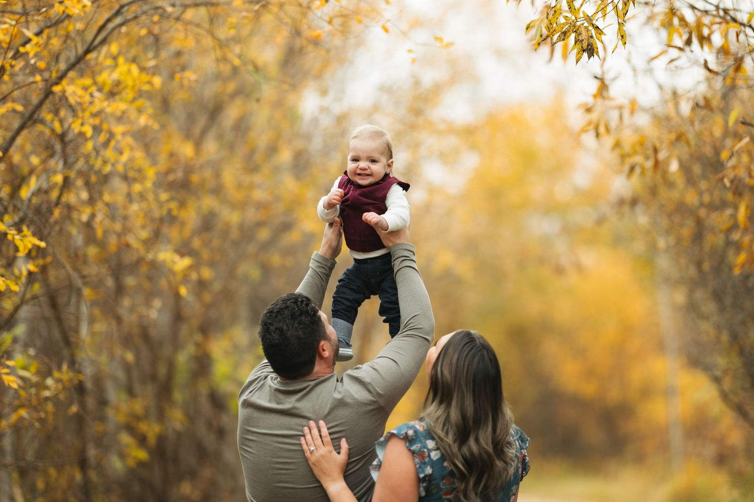 family fall photoshoot with baby
