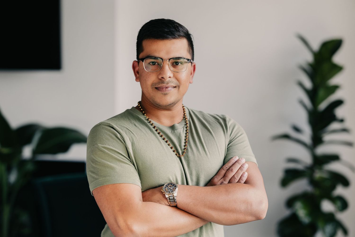 Branding headshot captured in Edmonton by Marcu fotography