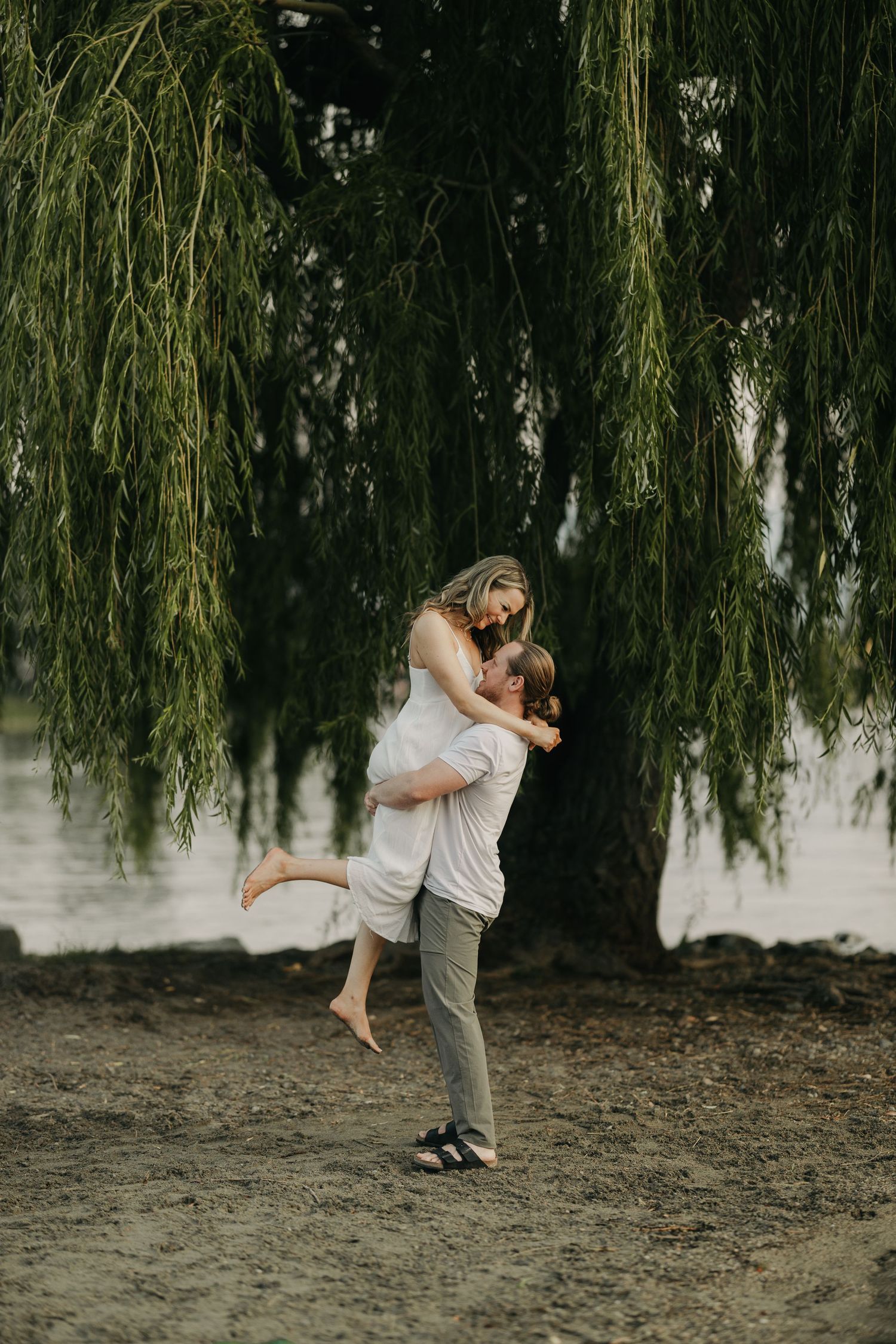 Kelowna couple photoshoot