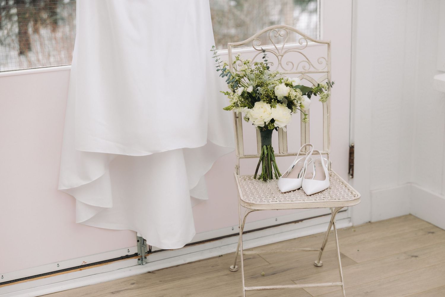 detail wedding items captured by photographer