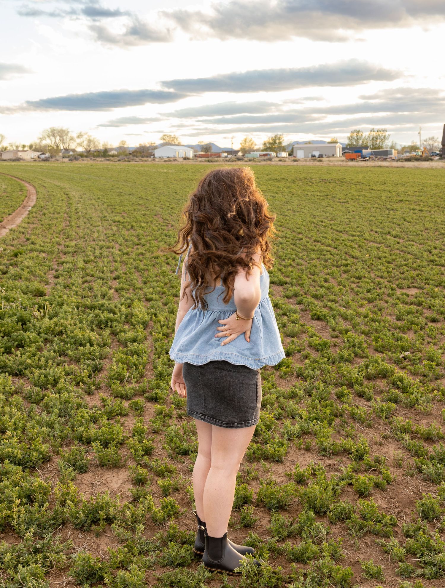 Authentic lifestyle portraits surrounded by Southern Utah mountain scenery.