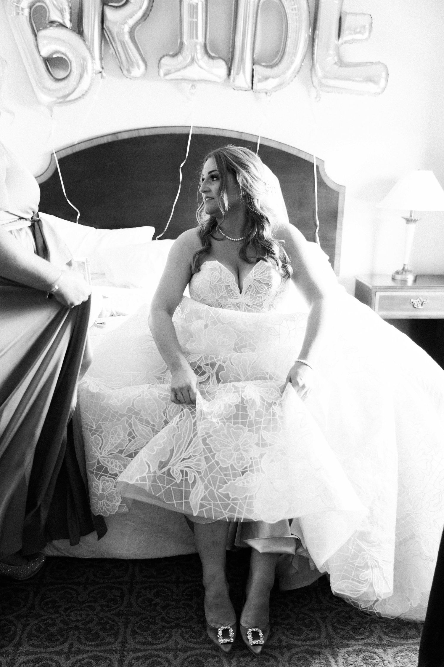 legant wedding ceremony in Eastern Kentucky captured by Kandi Zadel Photography hotel before photographs and courthouse wedding