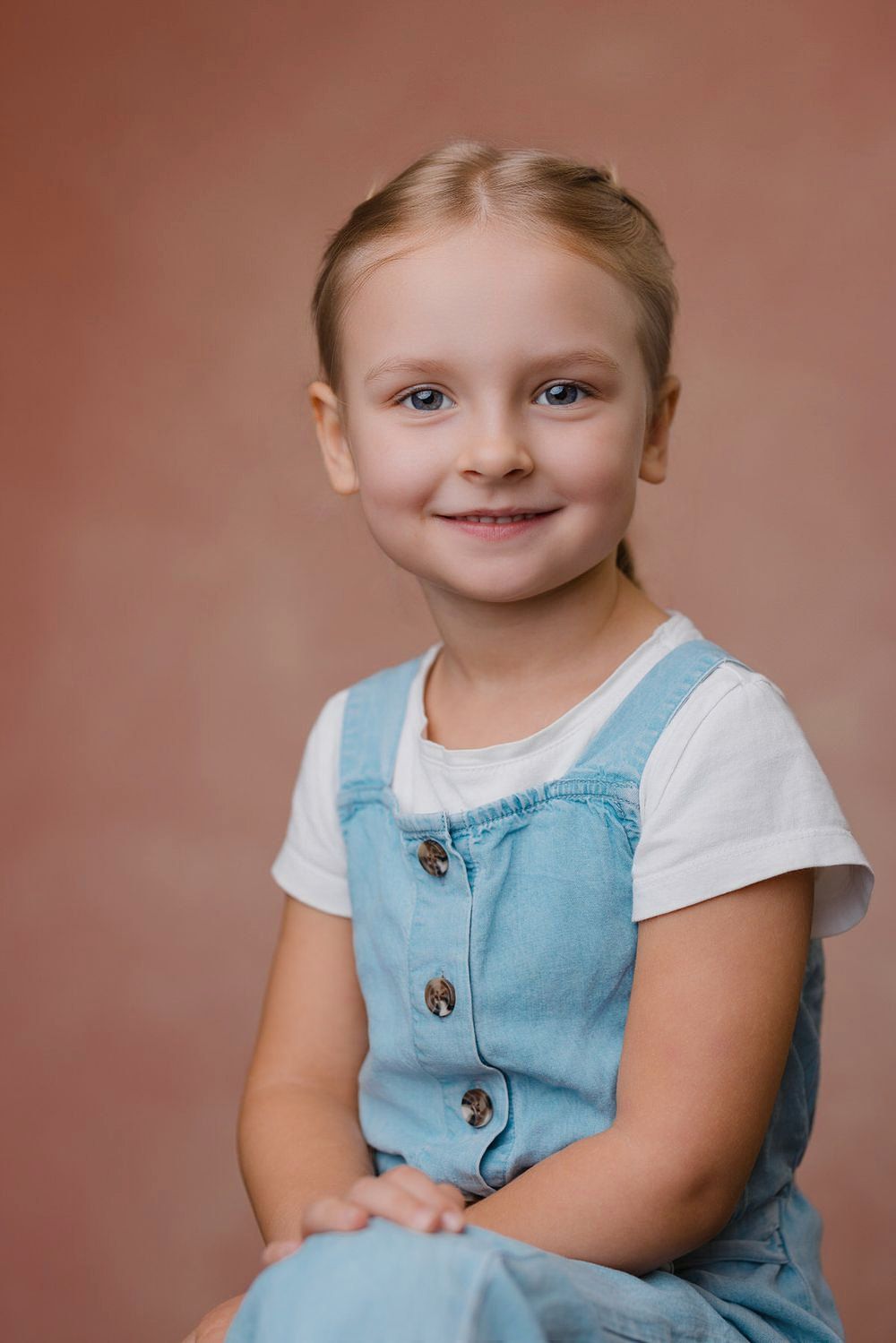 Cleanes Mädchenportrait, Kindergartenfotografie Augsburg, Ulm, München, Allgäu
