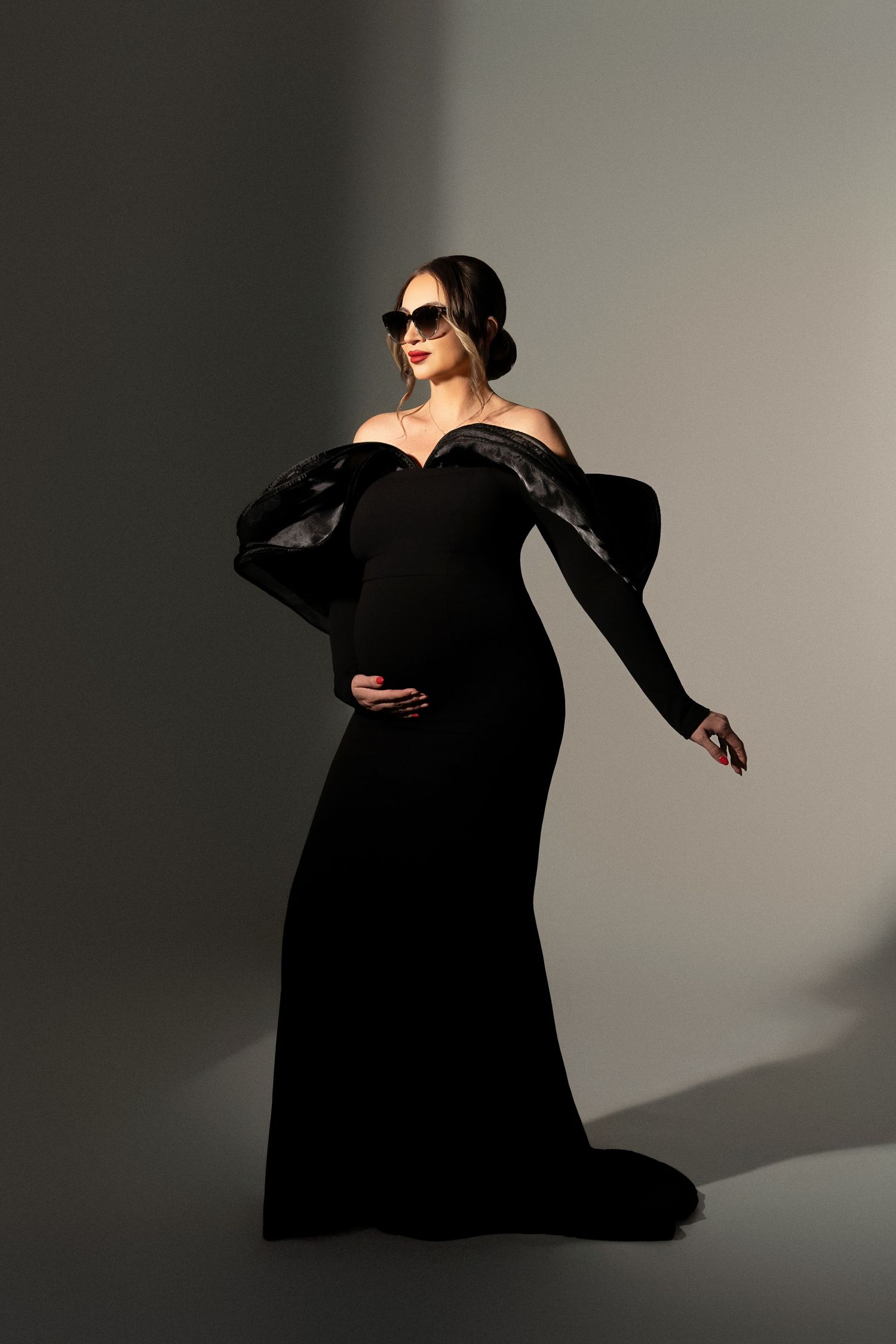 Miami Maternity photographer Miami maternity Photography, the best Maternity studio in Miami near me photographer maternity and newborn