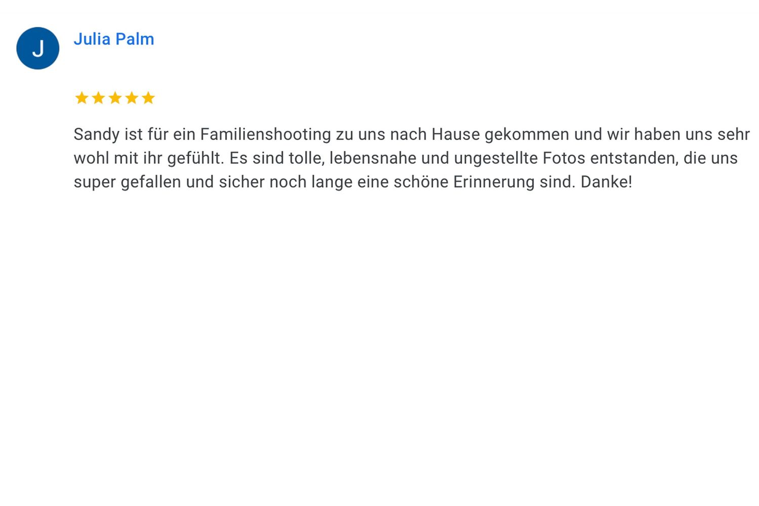 A five-star customer review in German praising a photography session and expressing gratitude for beautiful photos.