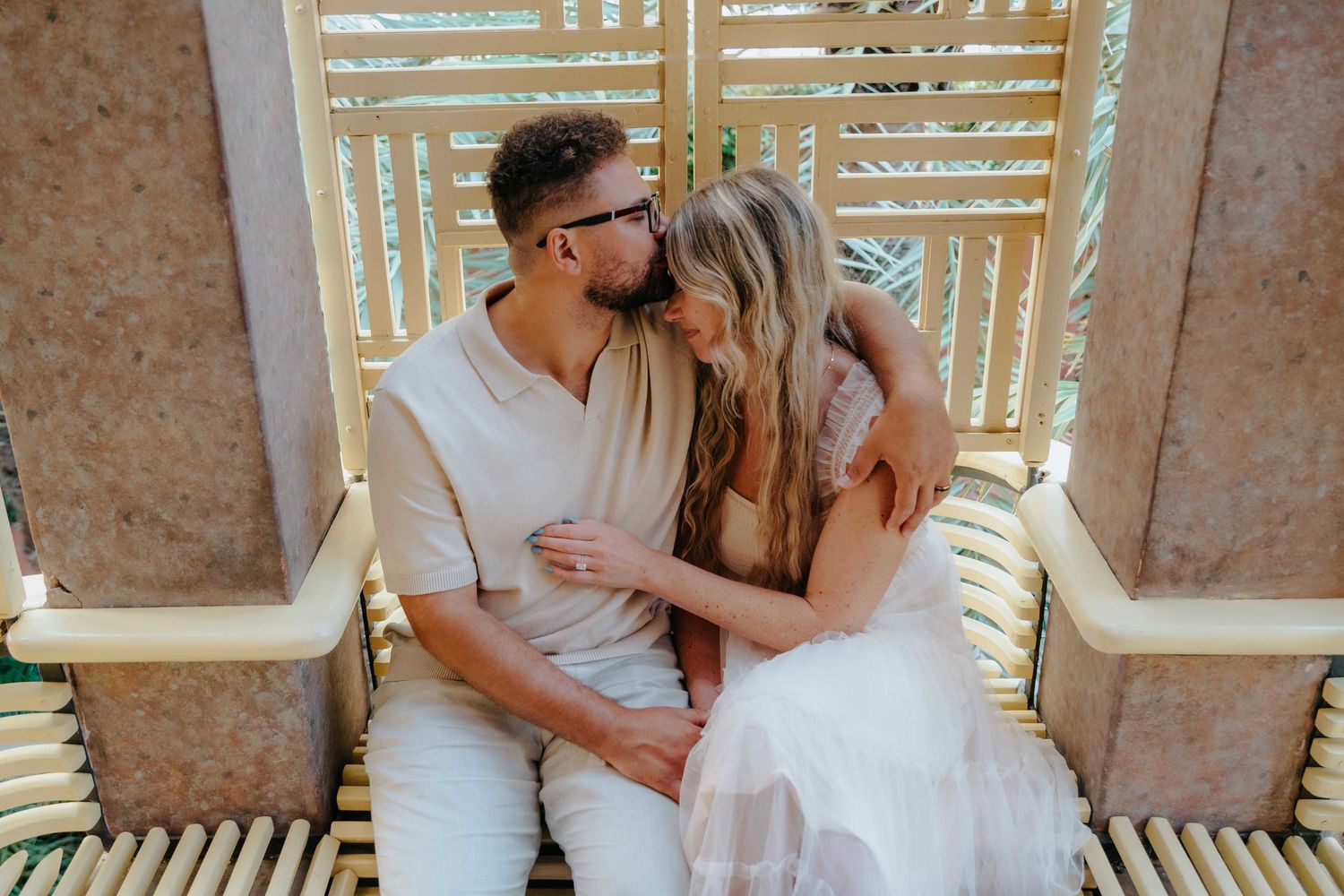 Romantic couples photography experience in Barcelona
