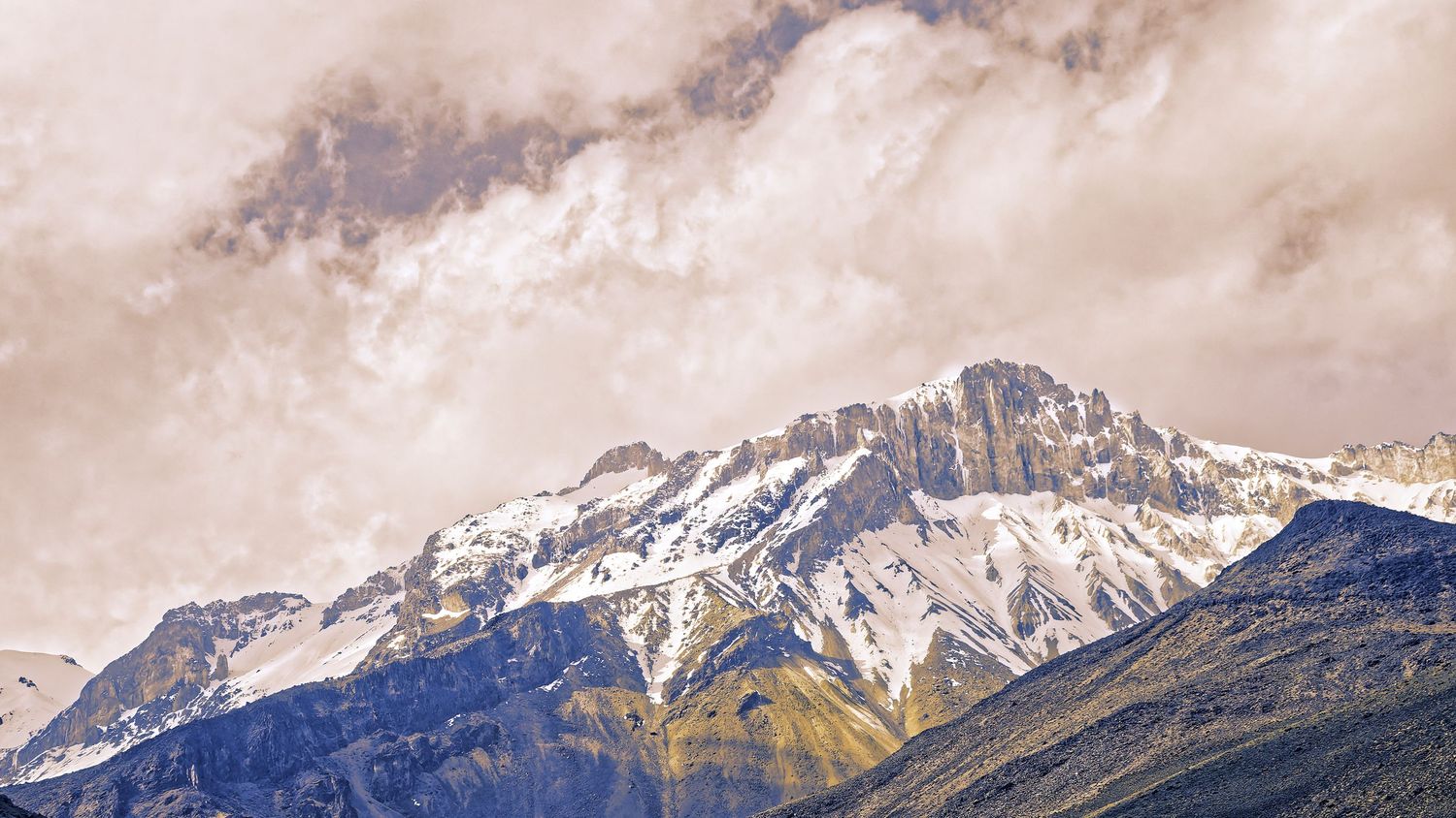 photography fine art Mountain in Peru Chachani