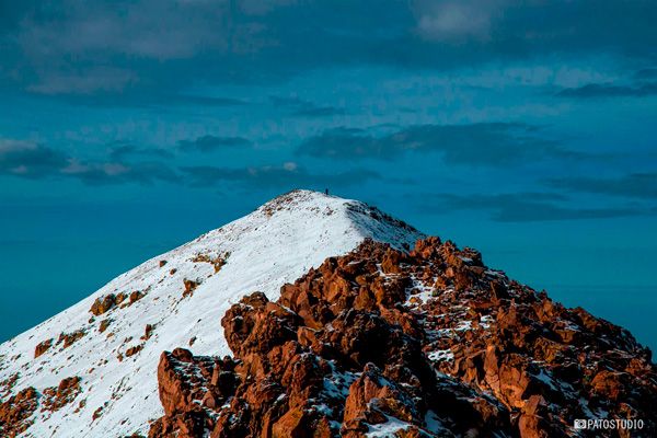 Adventure photography in the Peruvian Andes — expedition photography tours with Javi Storyteller, capturing remote landscapes and mountain