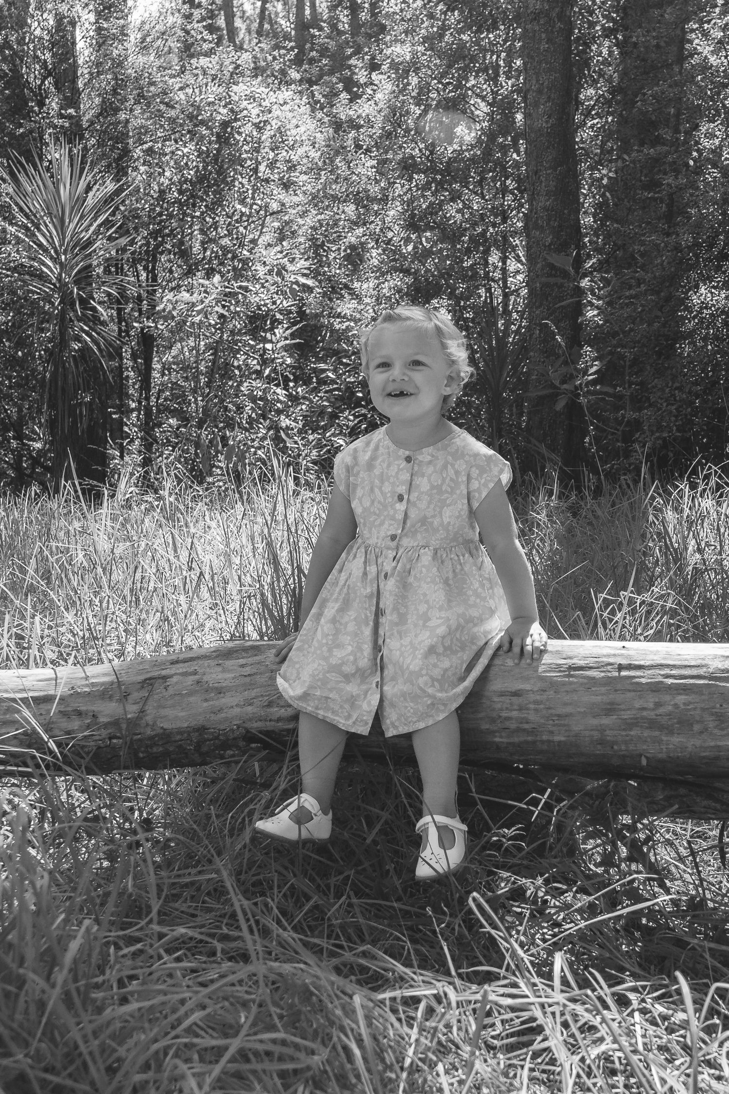 The sweetest mother and daughter family photoshoot session at Riverhead Forest, Auckland.