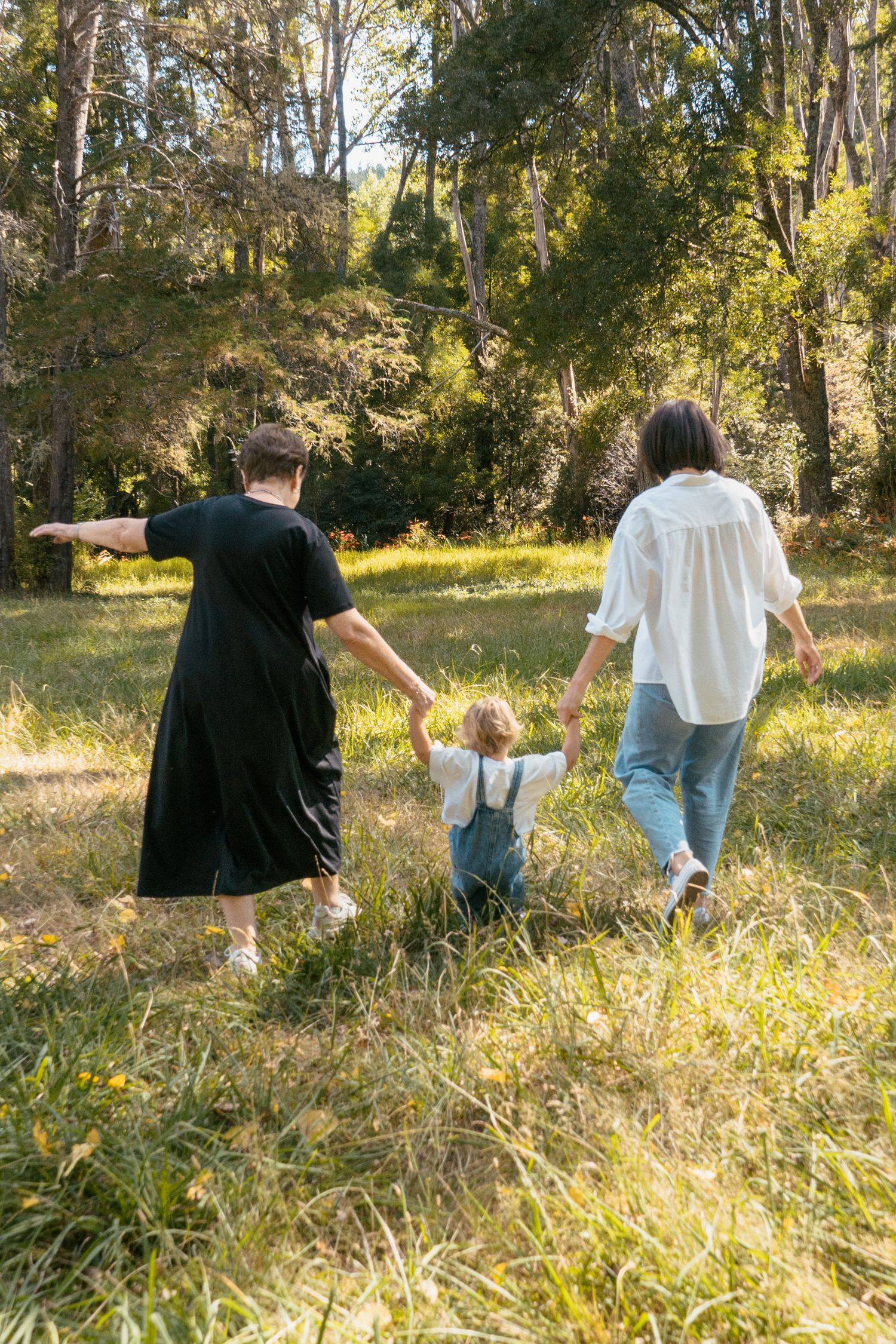 The sweetest mother and daughter family photoshoot session at Riverhead Forest, Auckland.