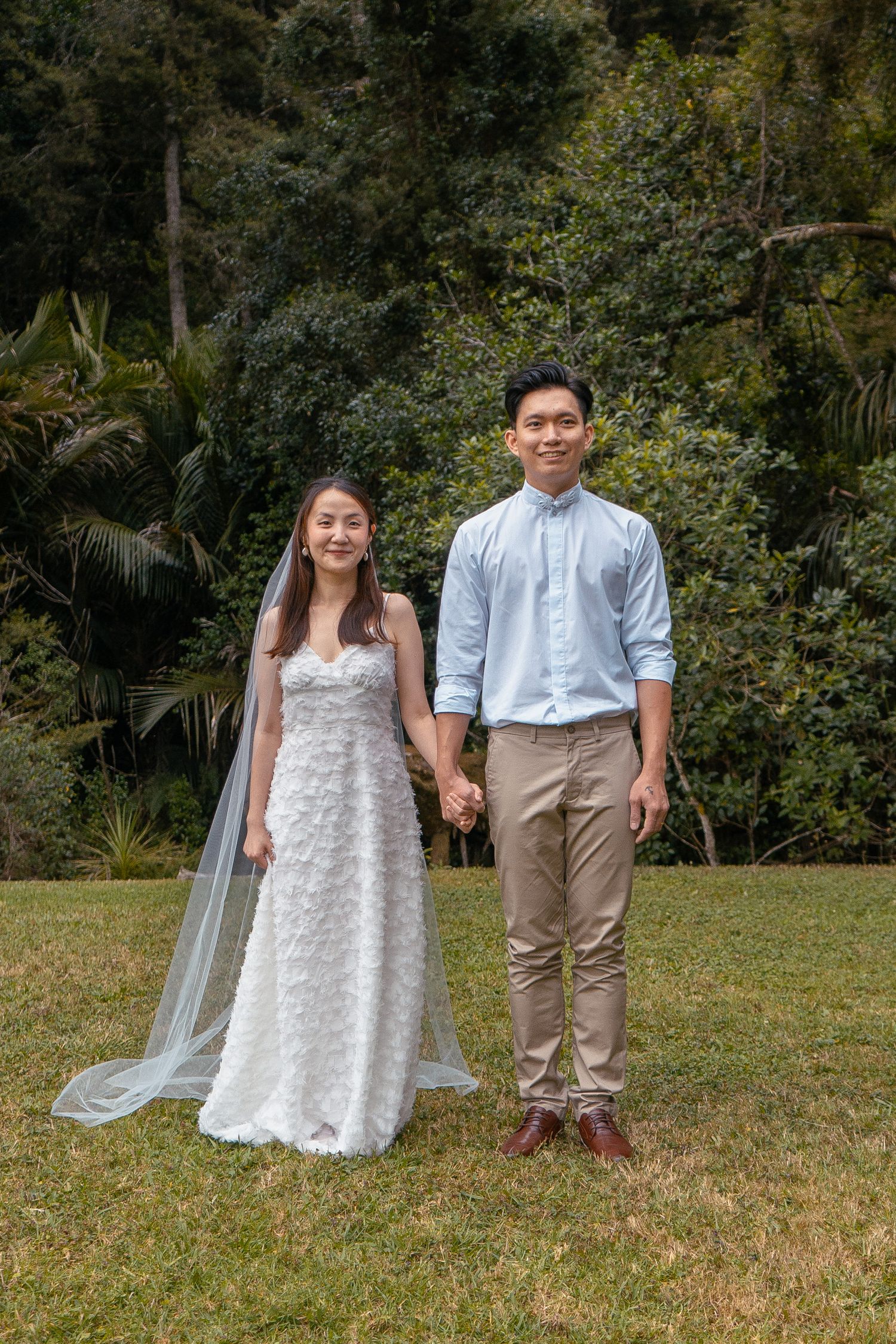 A joyful pre-wedding photoshoot at Auckland Botanical Gardens by YM Photography. Shot on digital and 35mm film.