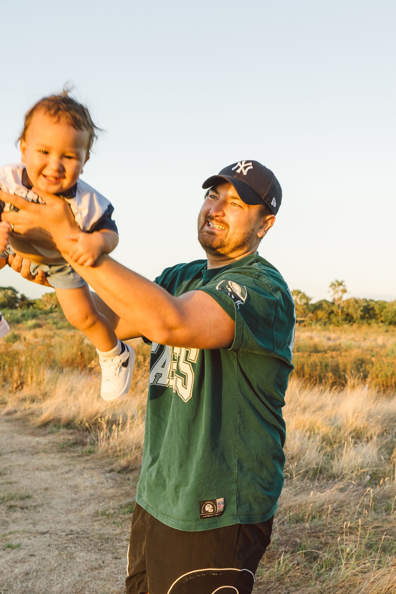 Family session at Ambury Regional Park during sunset