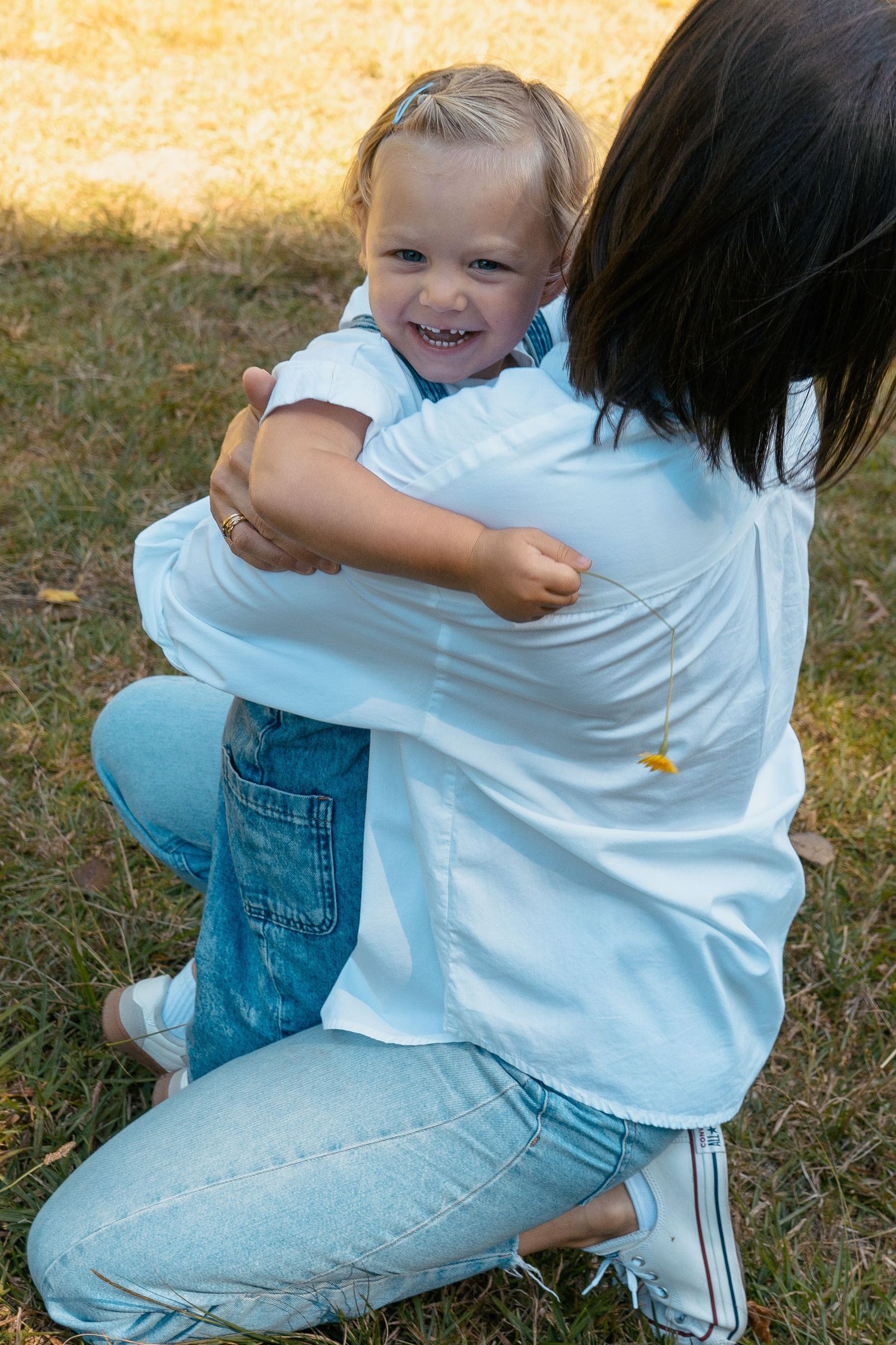 The sweetest mother and daughter family photoshoot session at Riverhead Forest, Auckland.
