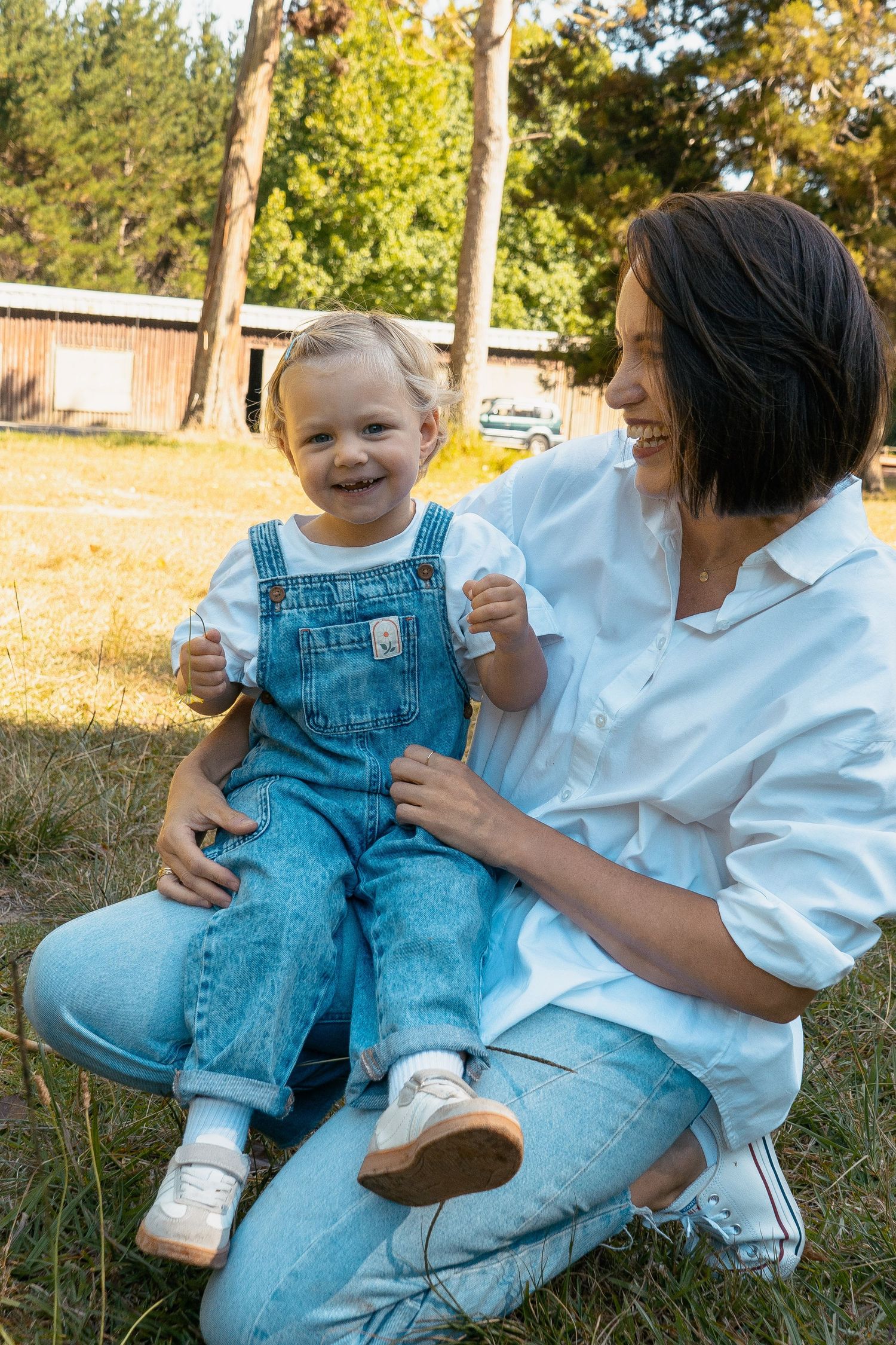 The sweetest mother and daughter family photoshoot session at Riverhead Forest, Auckland.