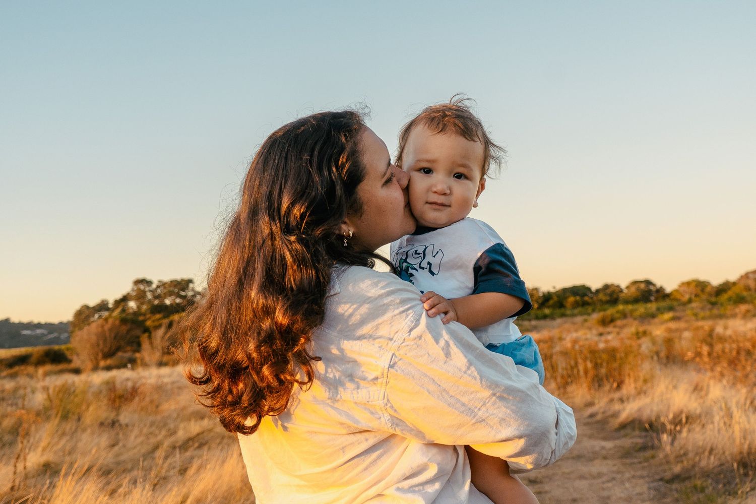 Family session at Ambury Regional Park during sunset