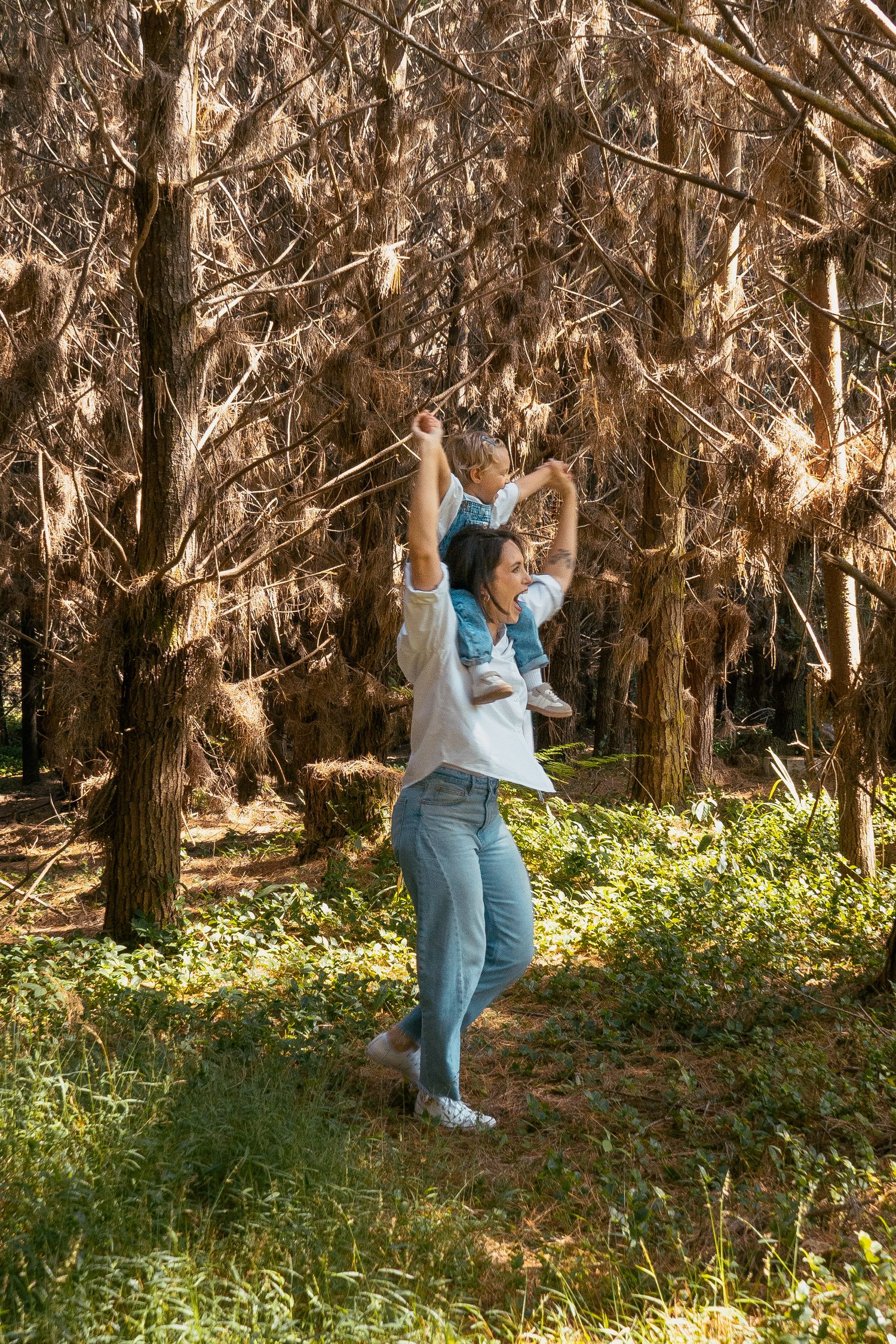 The sweetest mother and daughter family photoshoot session at Riverhead Forest, Auckland.