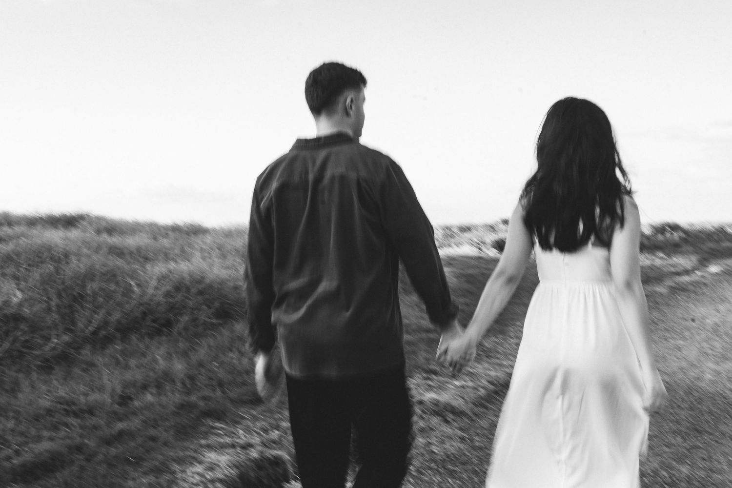 A sweet and romantic proposal at Granny's Bay, Auckland shot by YM Photography, A beautiful engagement session for the couple as well.