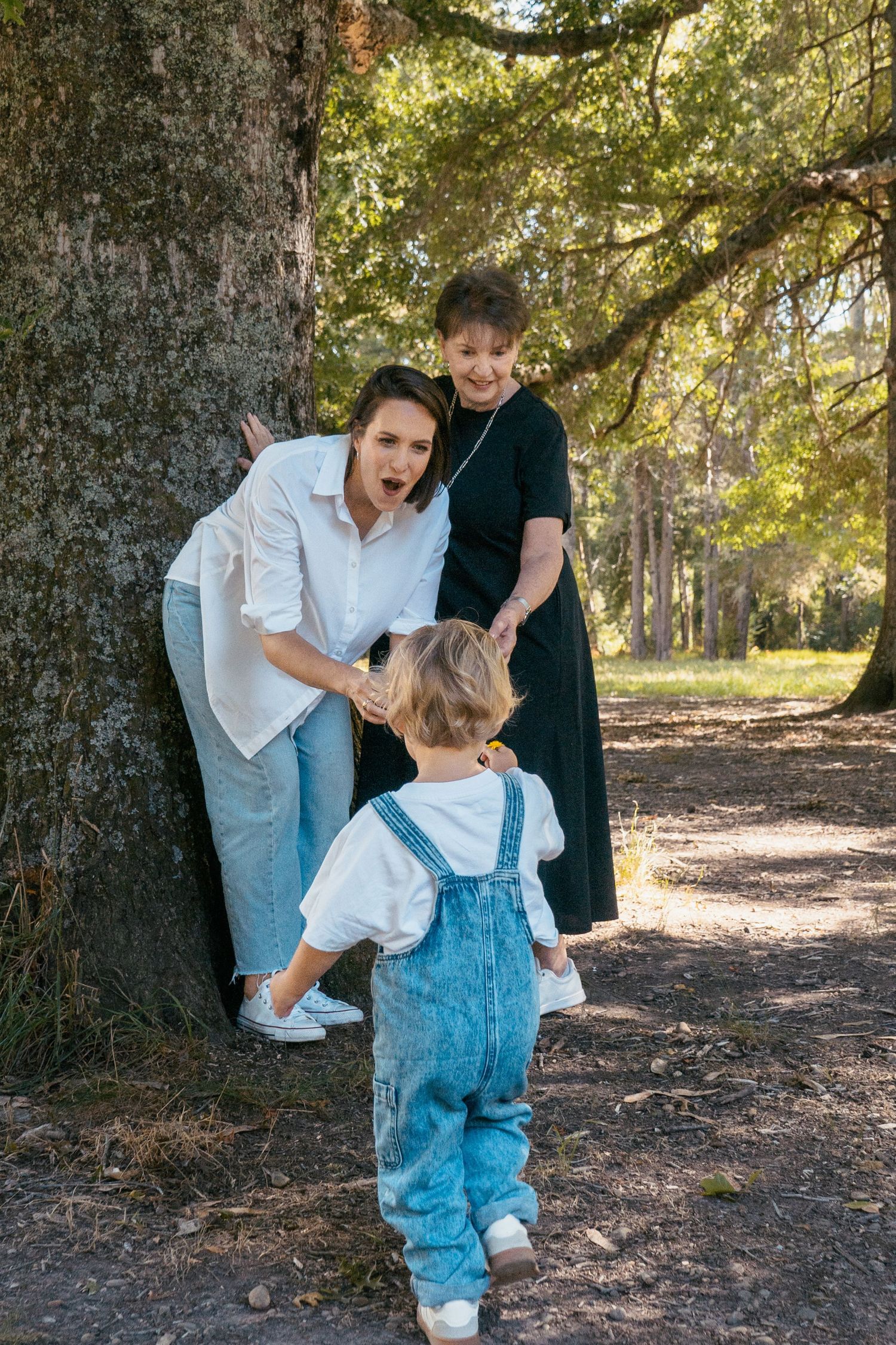 The sweetest mother and daughter family photoshoot session at Riverhead Forest, Auckland.