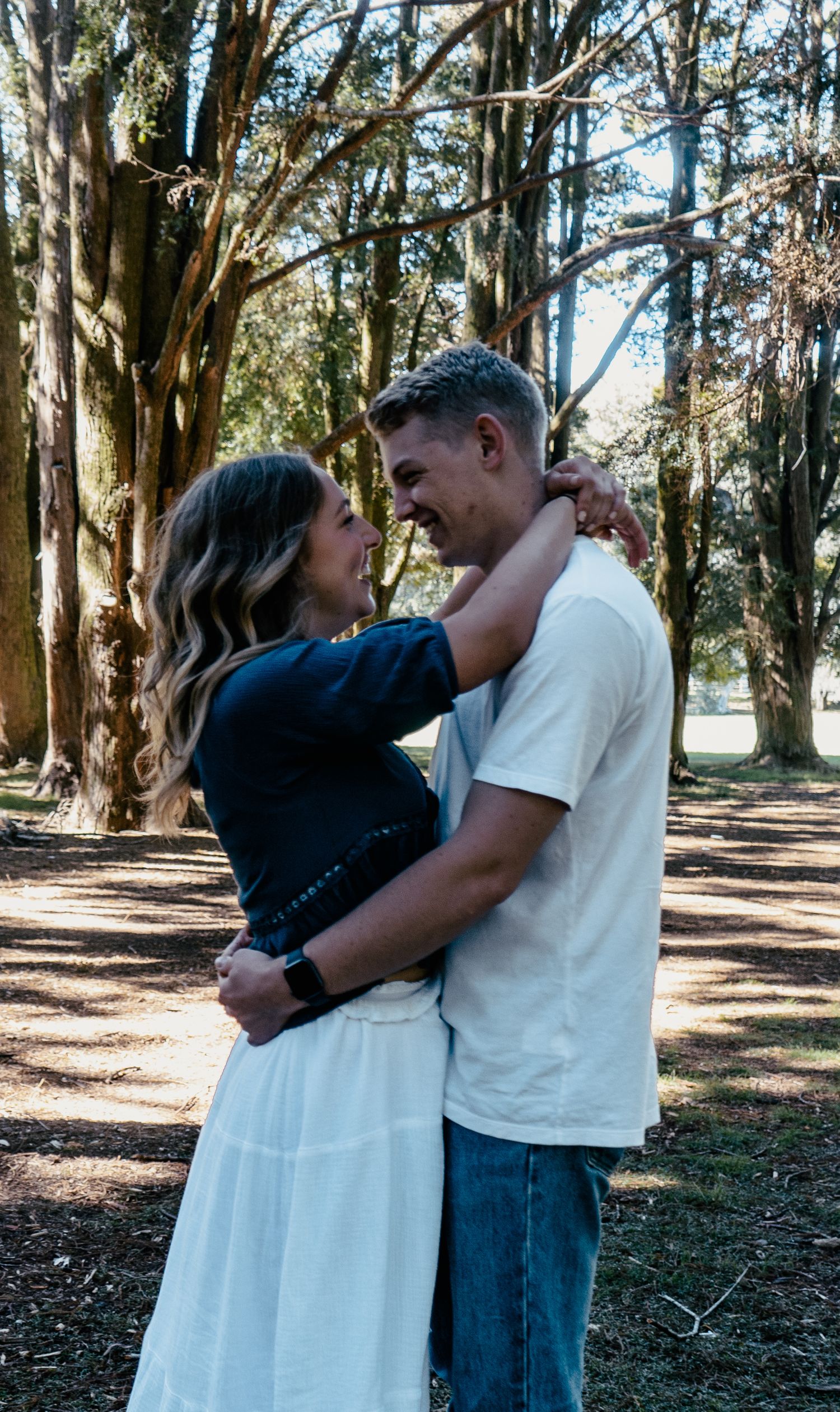A dreamy couple photoshoot at Cornwall Park, Auckland by YM Photography.