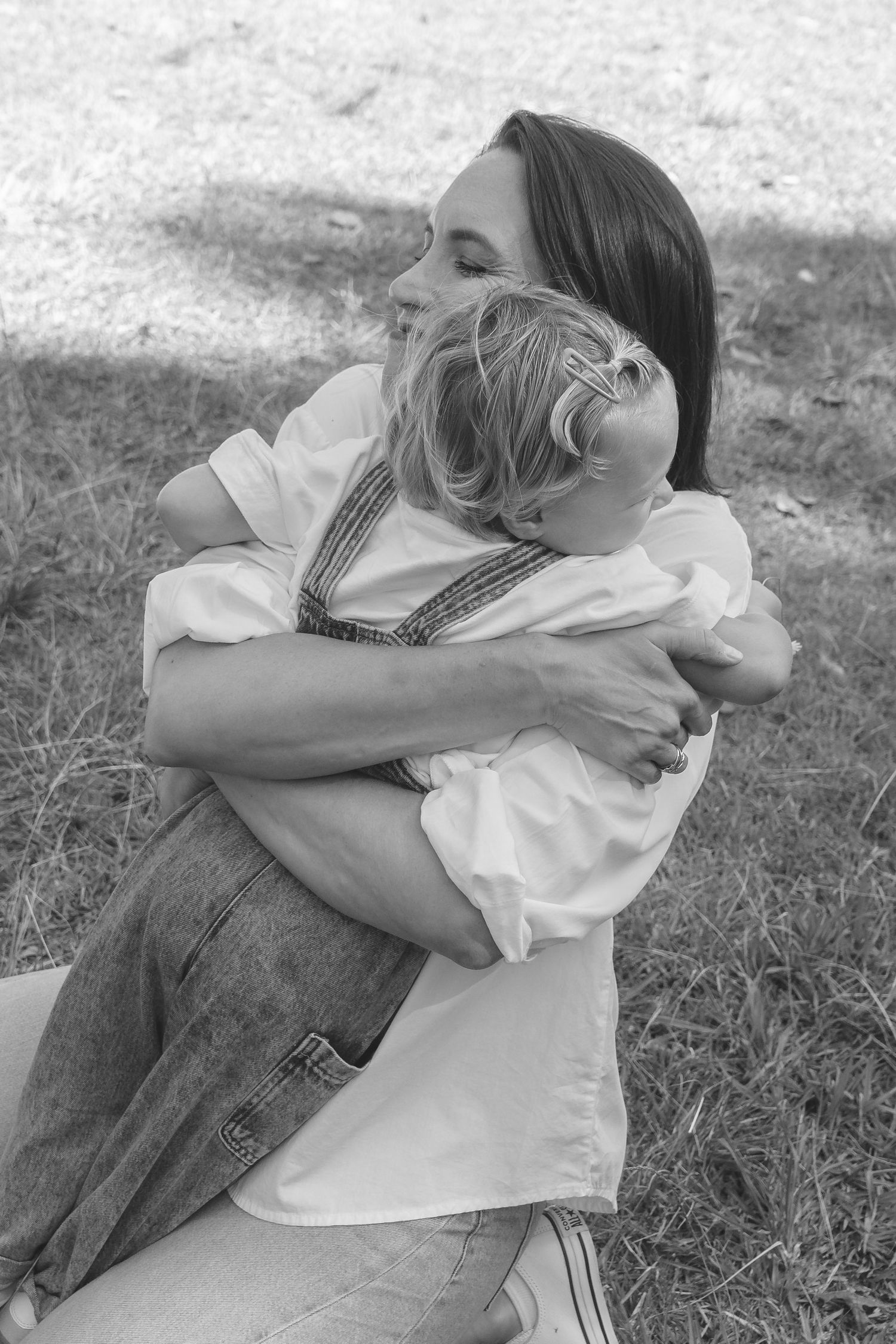 The sweetest mother and daughter family photoshoot session at Riverhead Forest, Auckland.