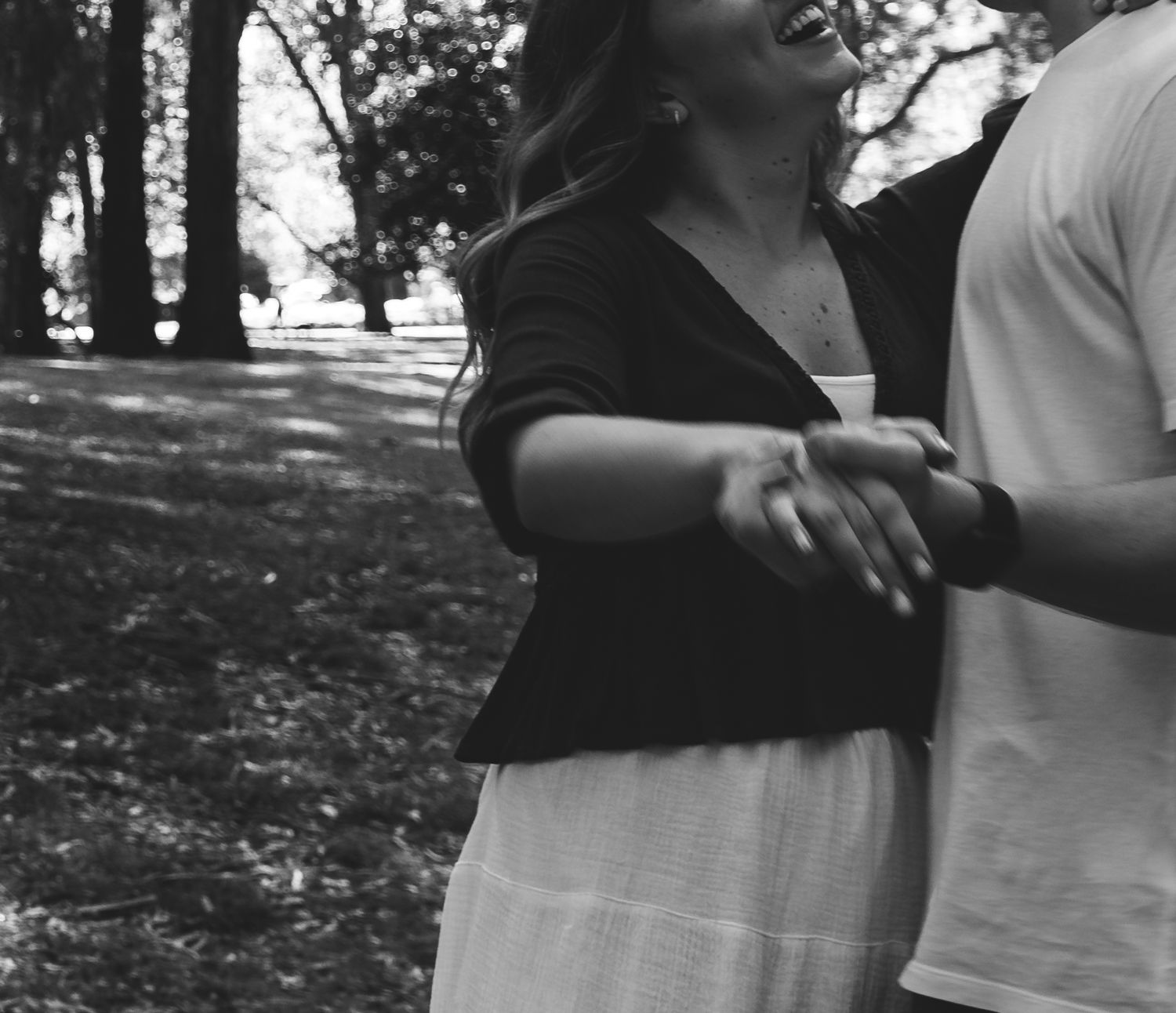 A dreamy couple photoshoot at Cornwall Park, Auckland by YM Photography.