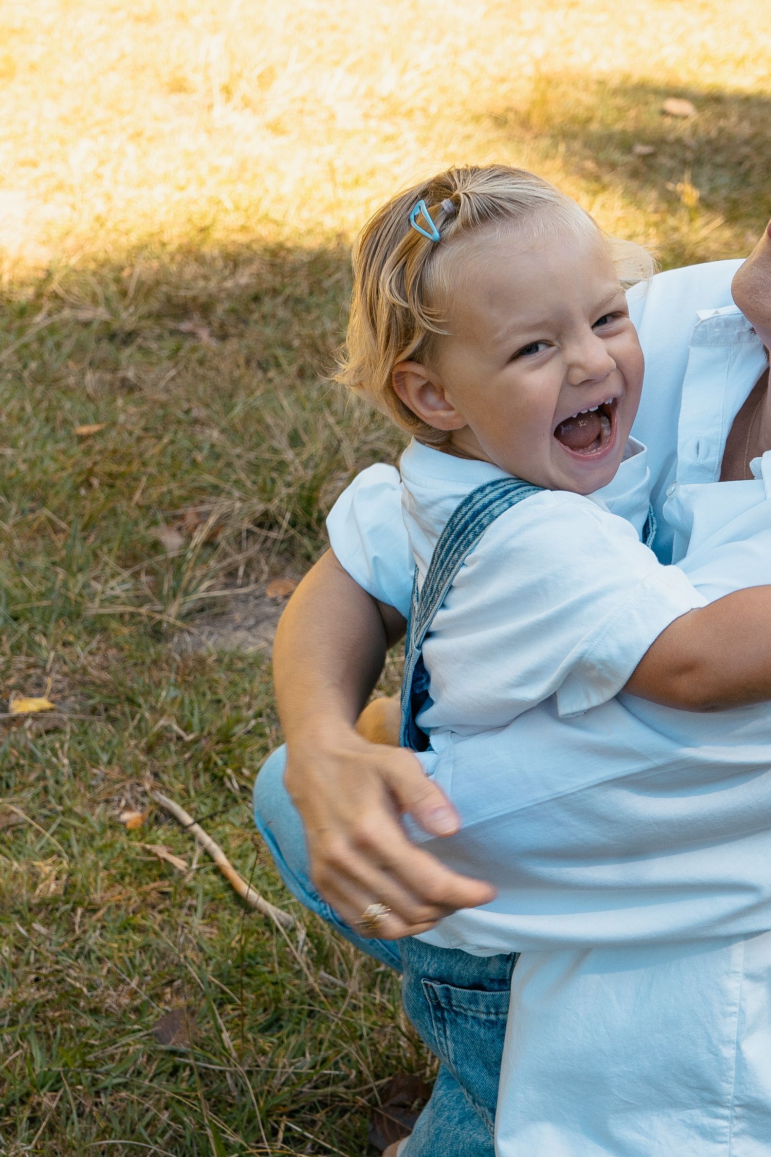 The sweetest mother and daughter family photoshoot session at Riverhead Forest, Auckland.