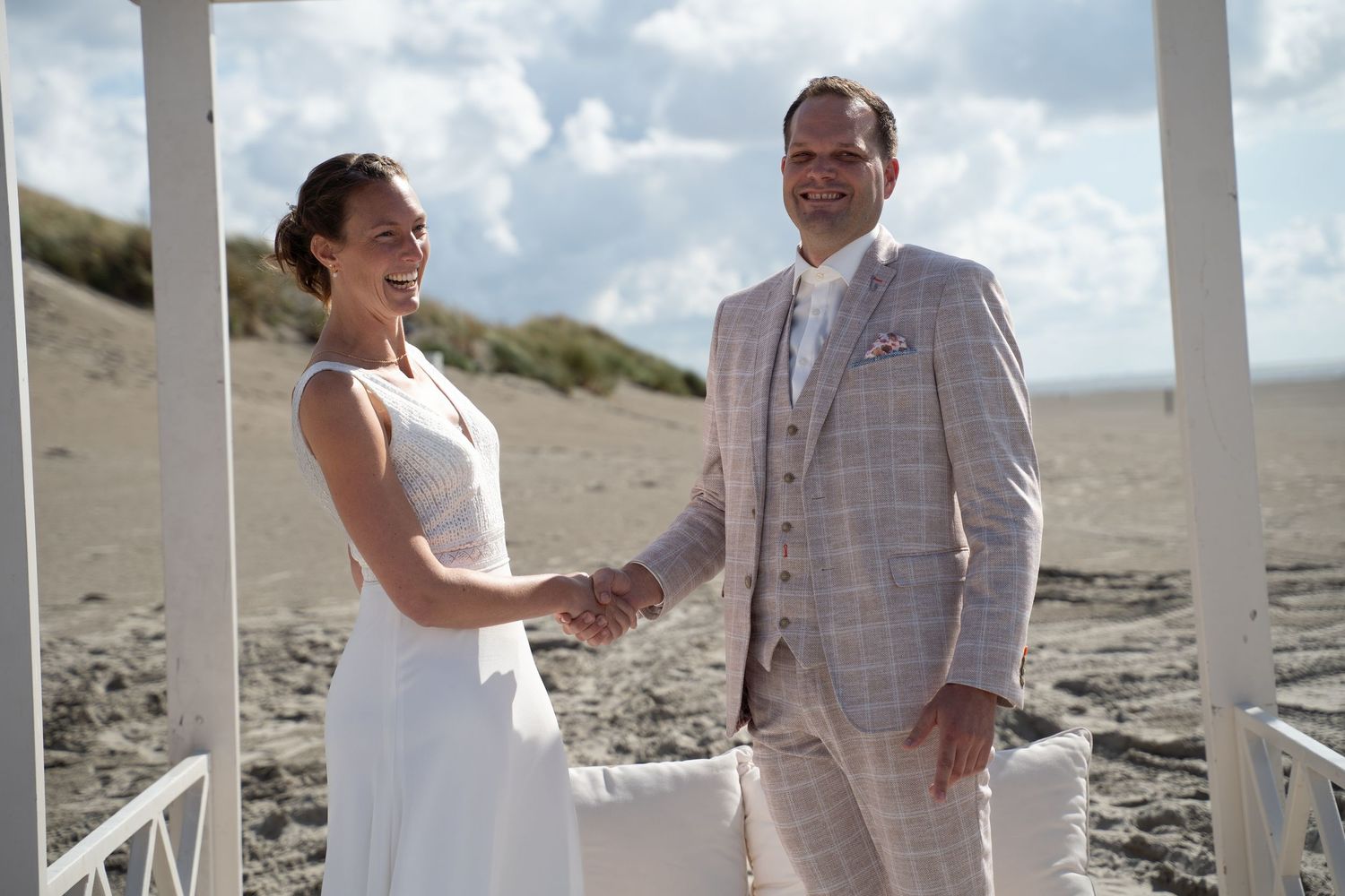 Bruiloft, trouwen, trouwjurk, trouwfotograaf, bruidspaar, trouwreportage, budget fotograaf, budget trouwfotograaf, professionele fotograaf