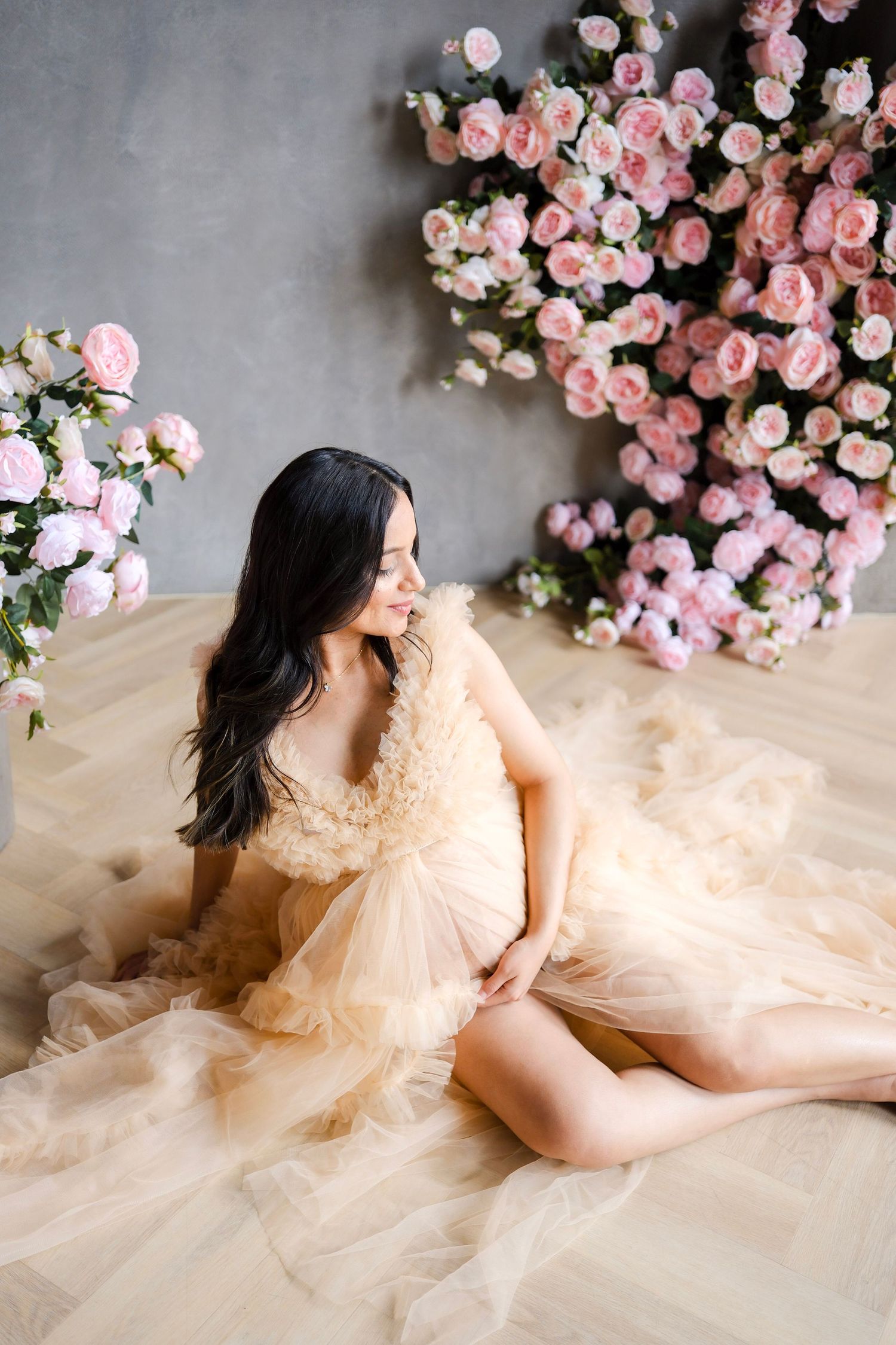 Maternity portrait Toronto, photographer, majestystudios by Nadia, greater toronto area, family, maternity dress, GTA, maternity dress