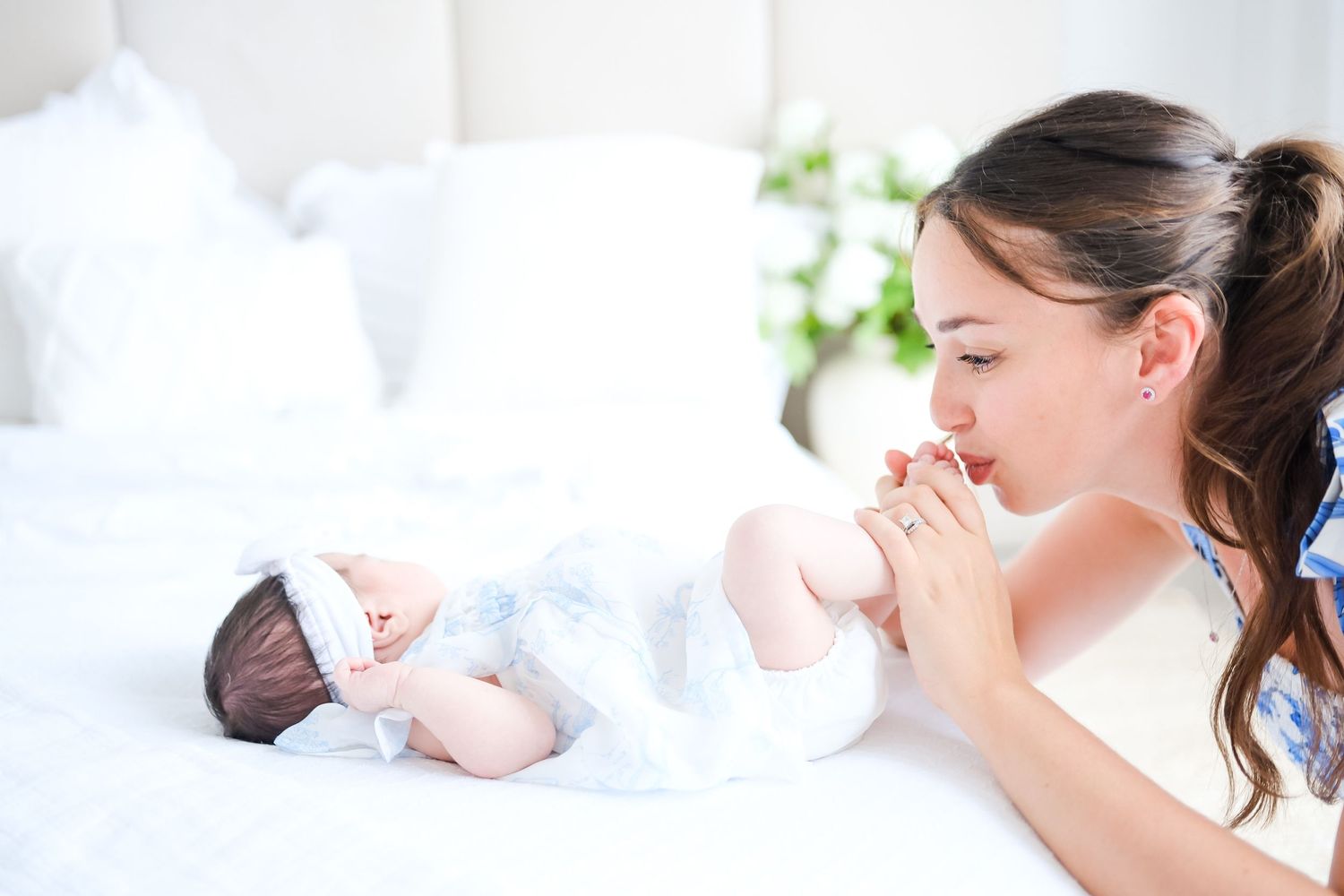 newborn photographer Toronto, majestystudios by Nadia, greater toronto area, family, newborn portraits, lifestyle, studio session, GTA, baby