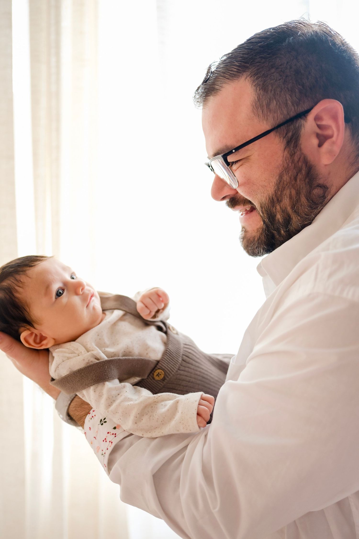 Toronto Family photographer, greater toronto area, Majestystudios by Nadia, mint room studios, portrait, maternity, majesty studios, newborn