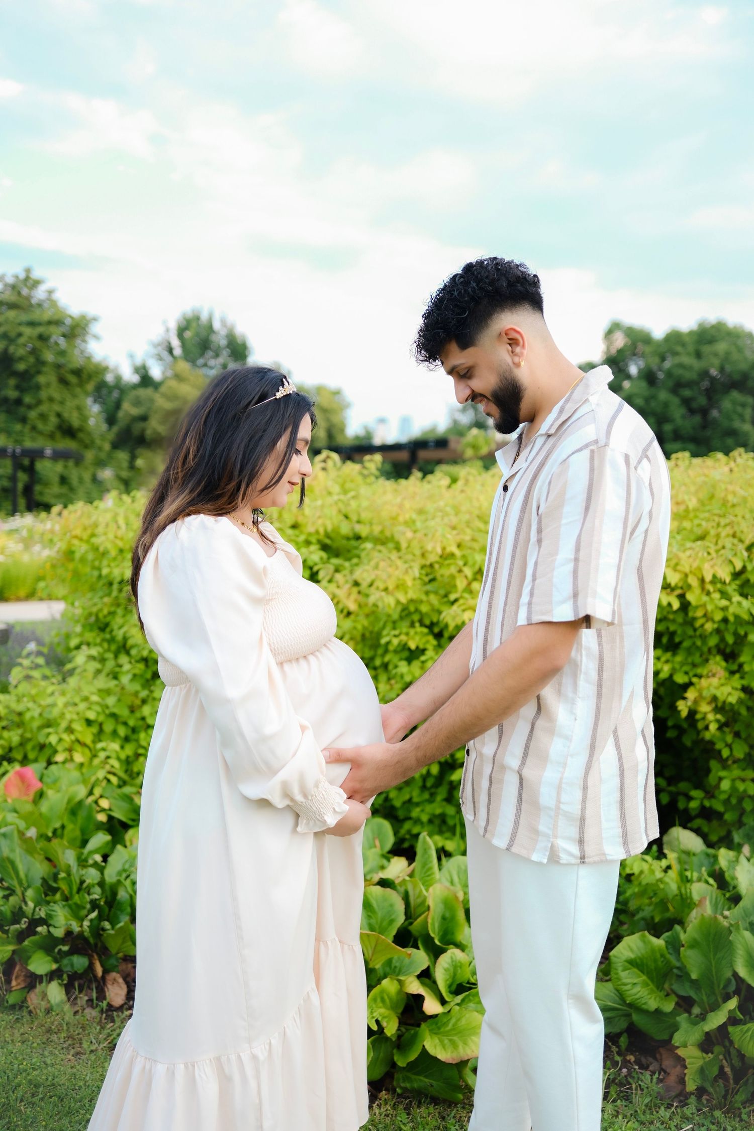 Maternity photoshoot Toronto, photographer, majestystudios by Nadia, greater toronto area, family, maternity dress, GTA, maternity dress