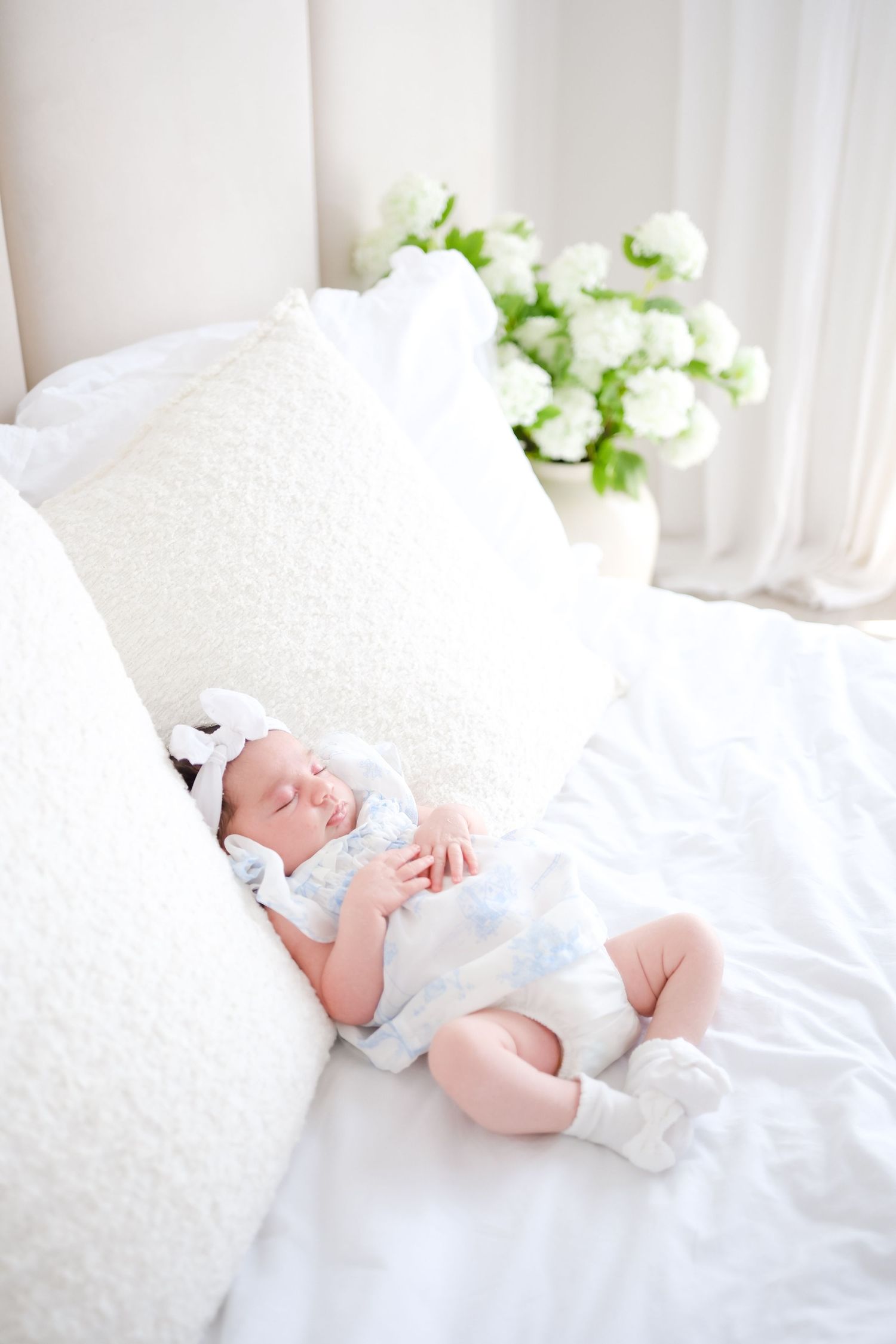 newborn photographer Toronto, majestystudios by Nadia, greater toronto area, family, newborn portraits, lifestyle, studio session, GTA, baby