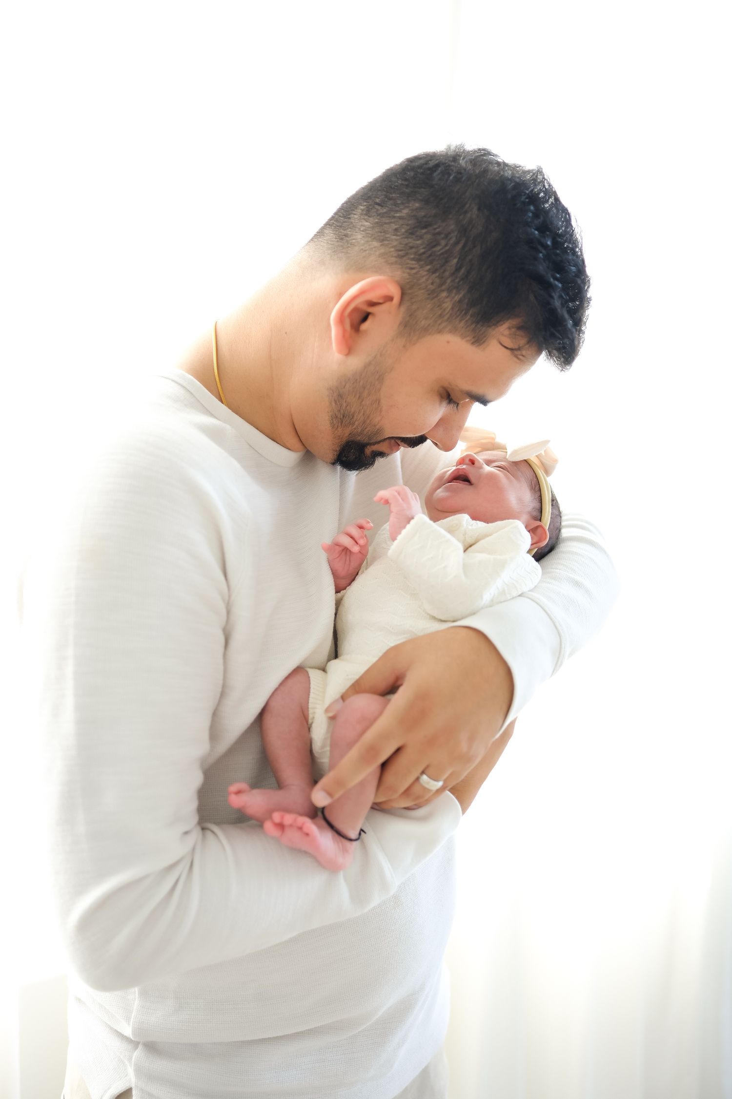 newborn photographer Toronto, majestystudios by Nadia, greater toronto area, family, newborn portraits, lifestyle, studio session, GTA, baby