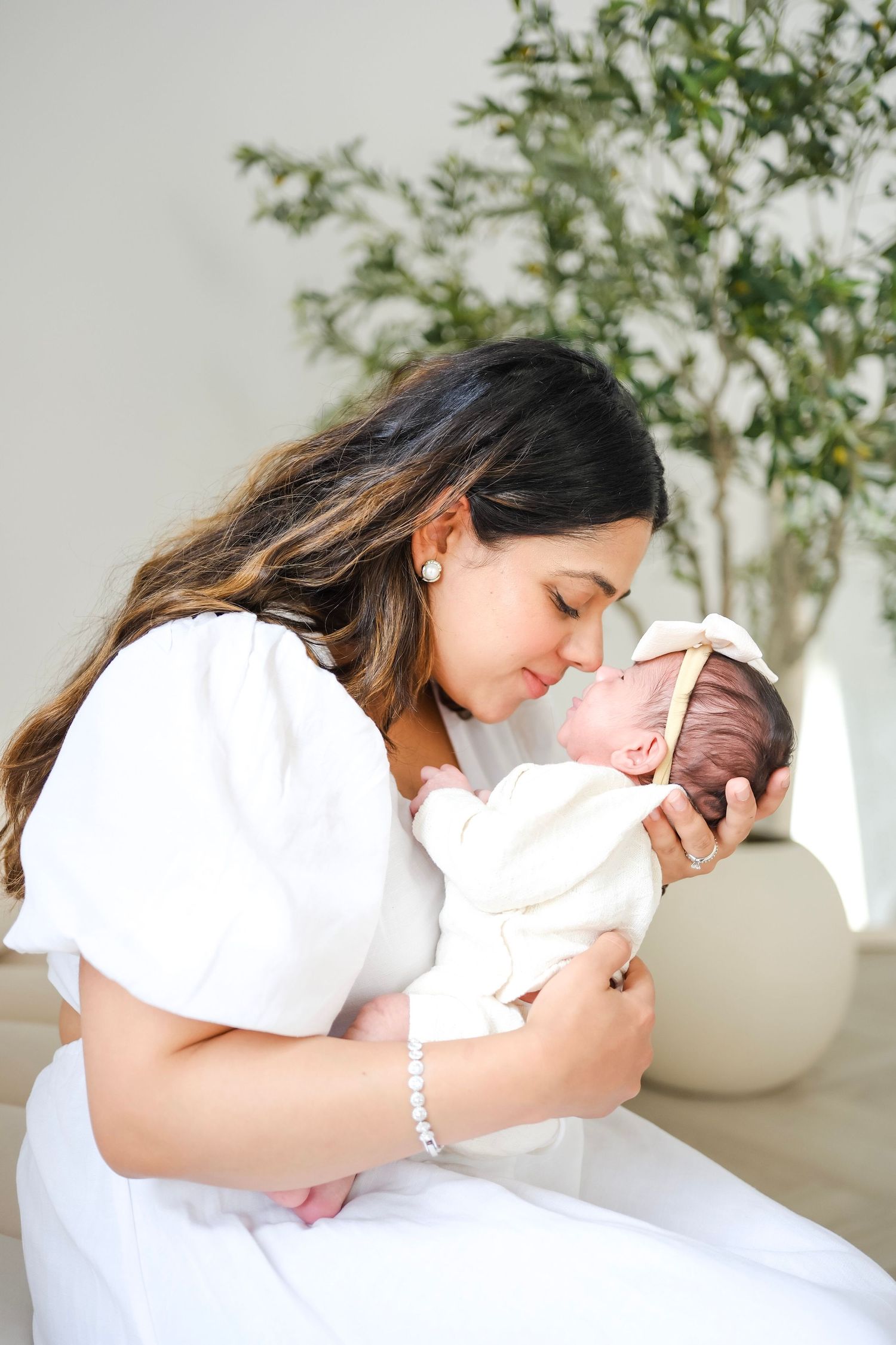 newborn photographer Toronto, majestystudios by Nadia, greater toronto area, family, newborn portraits, lifestyle, studio session, GTA, baby