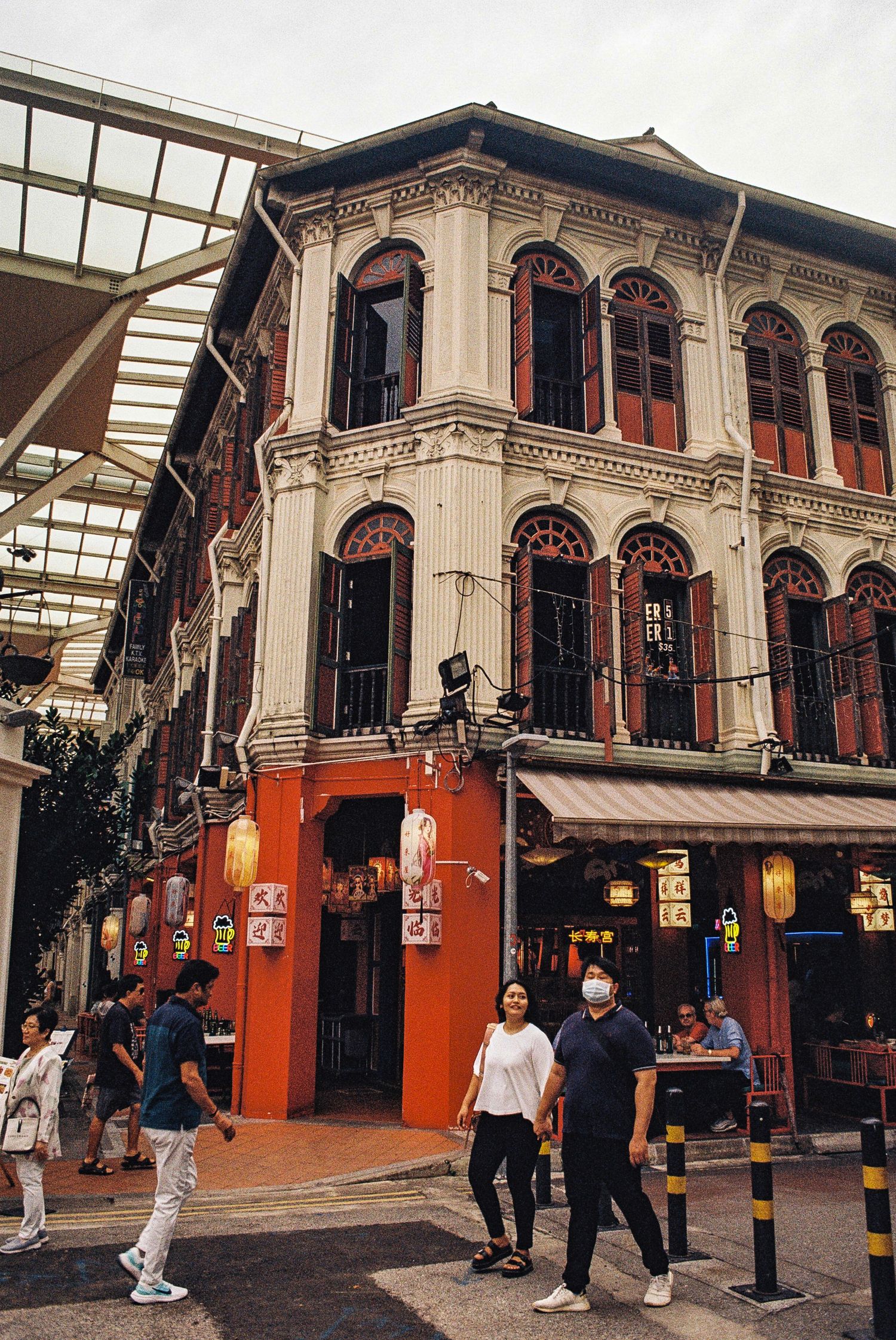 China Town, Best time to visit Singapore, Weather and Seasons explained for travel Singapore.