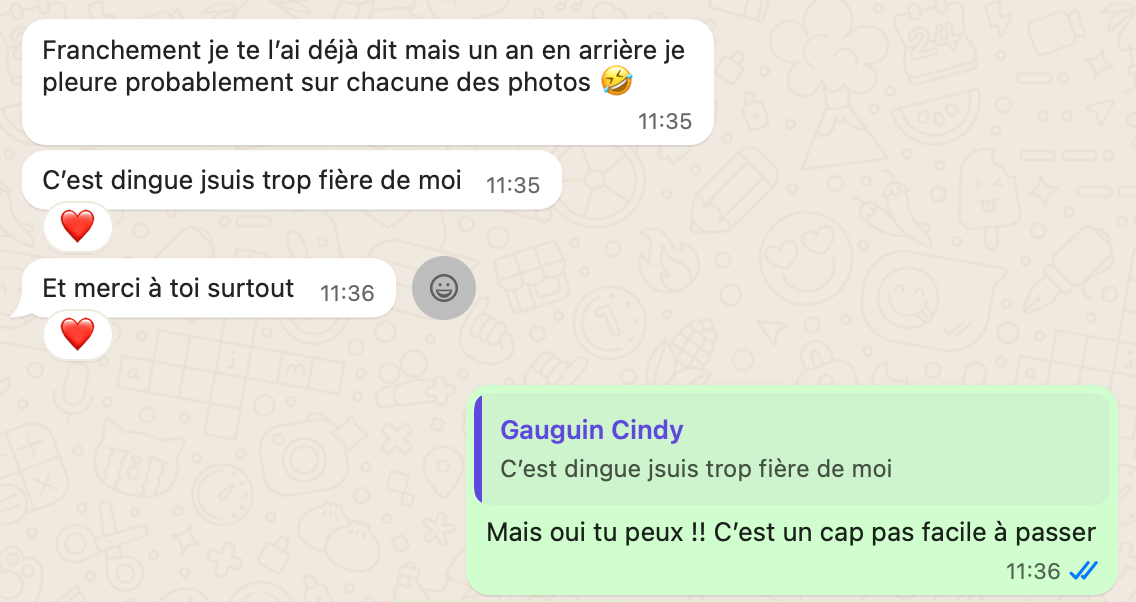 Screenshot of a French WhatsApp conversation expressing pride and gratitude over photos.