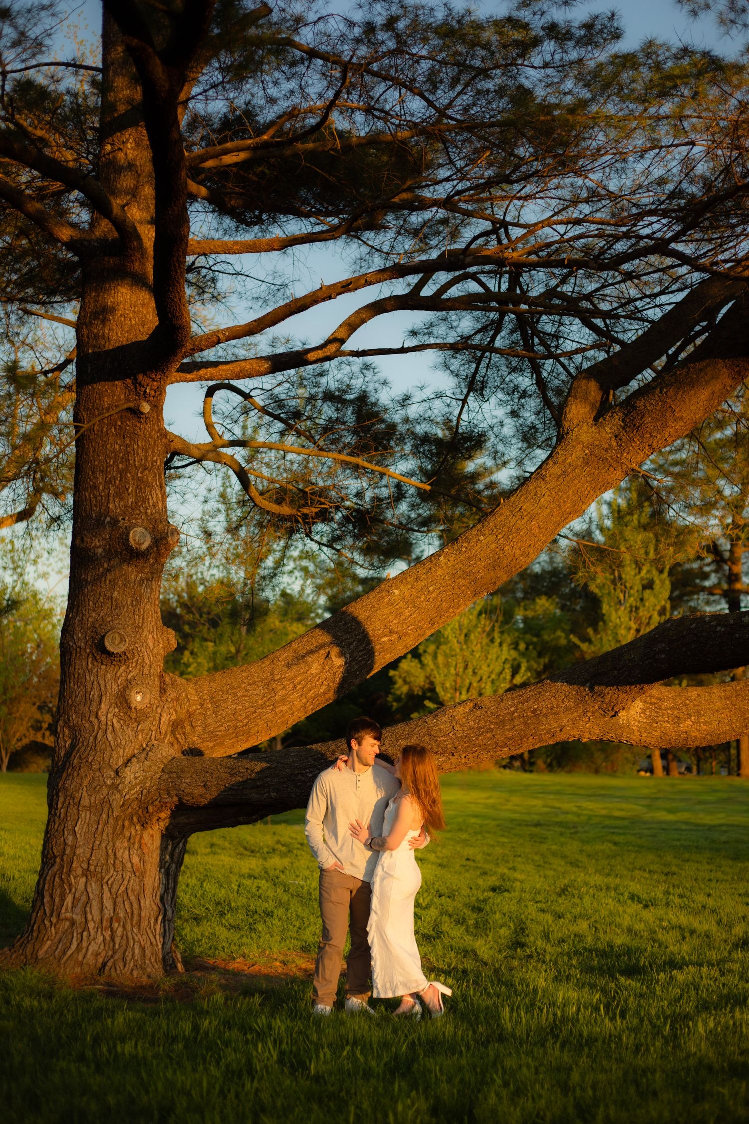 Engagement Photos and Senior photos in Des Moines, Iowa | Romantic & Timeless Couples Photography