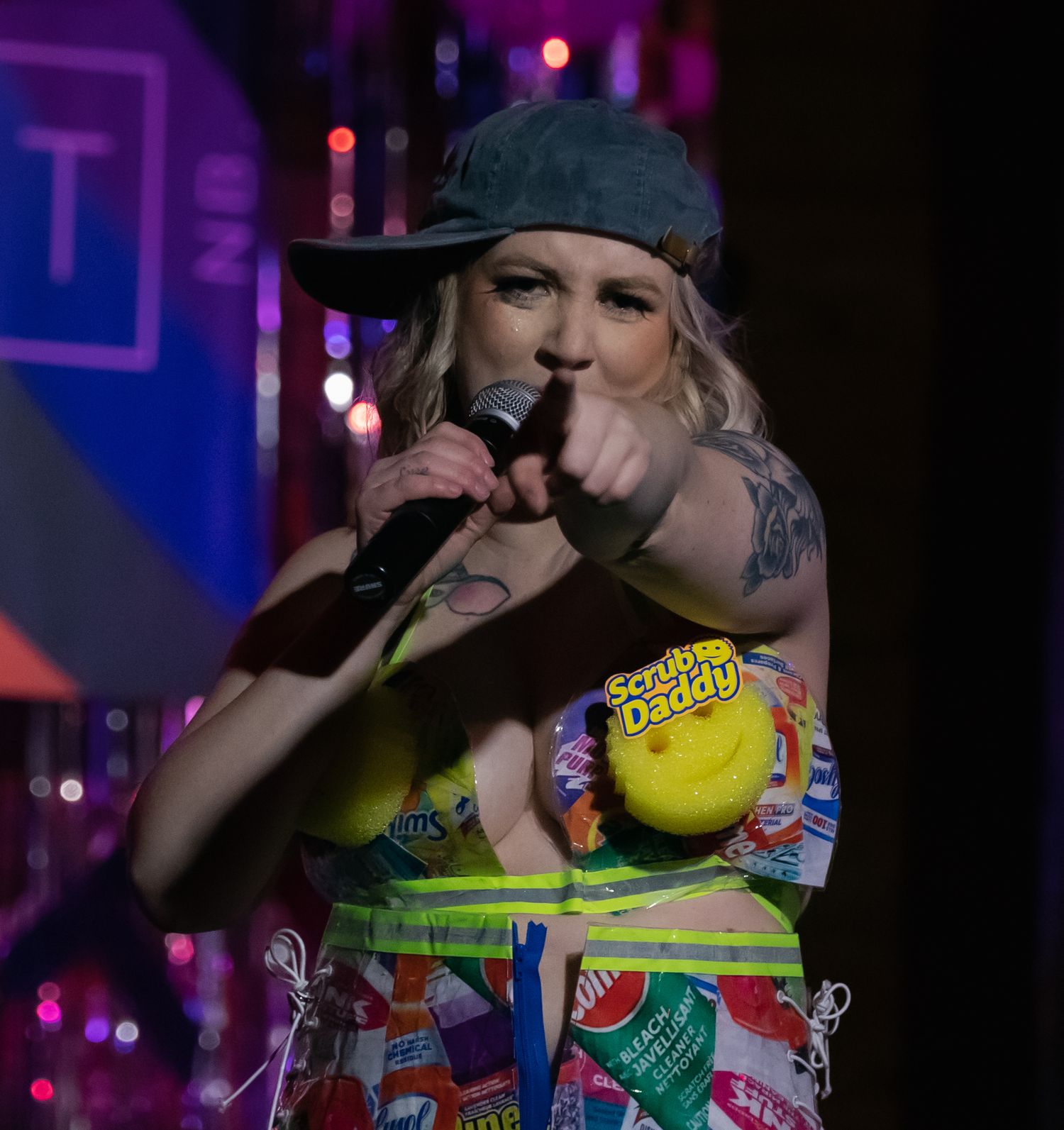 Scrub Daddy burlesque act