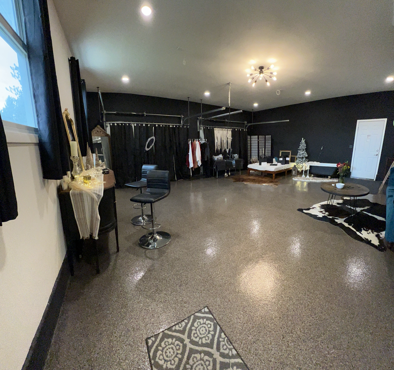 Current photography studio located in Poynette, WI