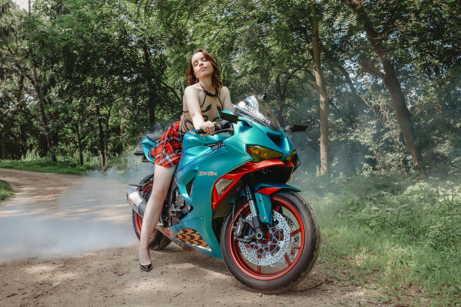 outdoor motorcycle boudoir session.