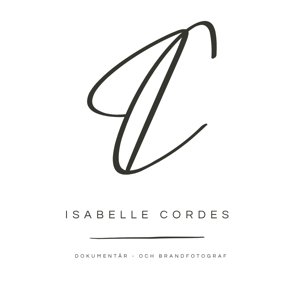 Logotyp för Isabelle Cordes dokumentär fotograf.